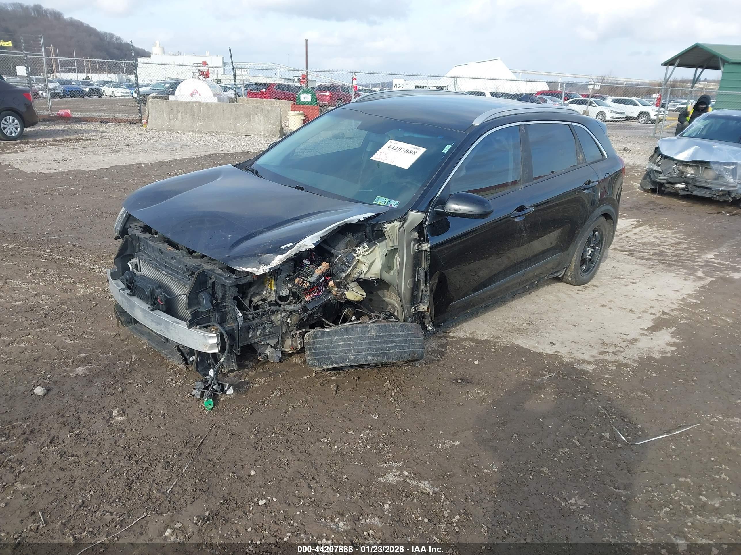 KIA NIRO image 2