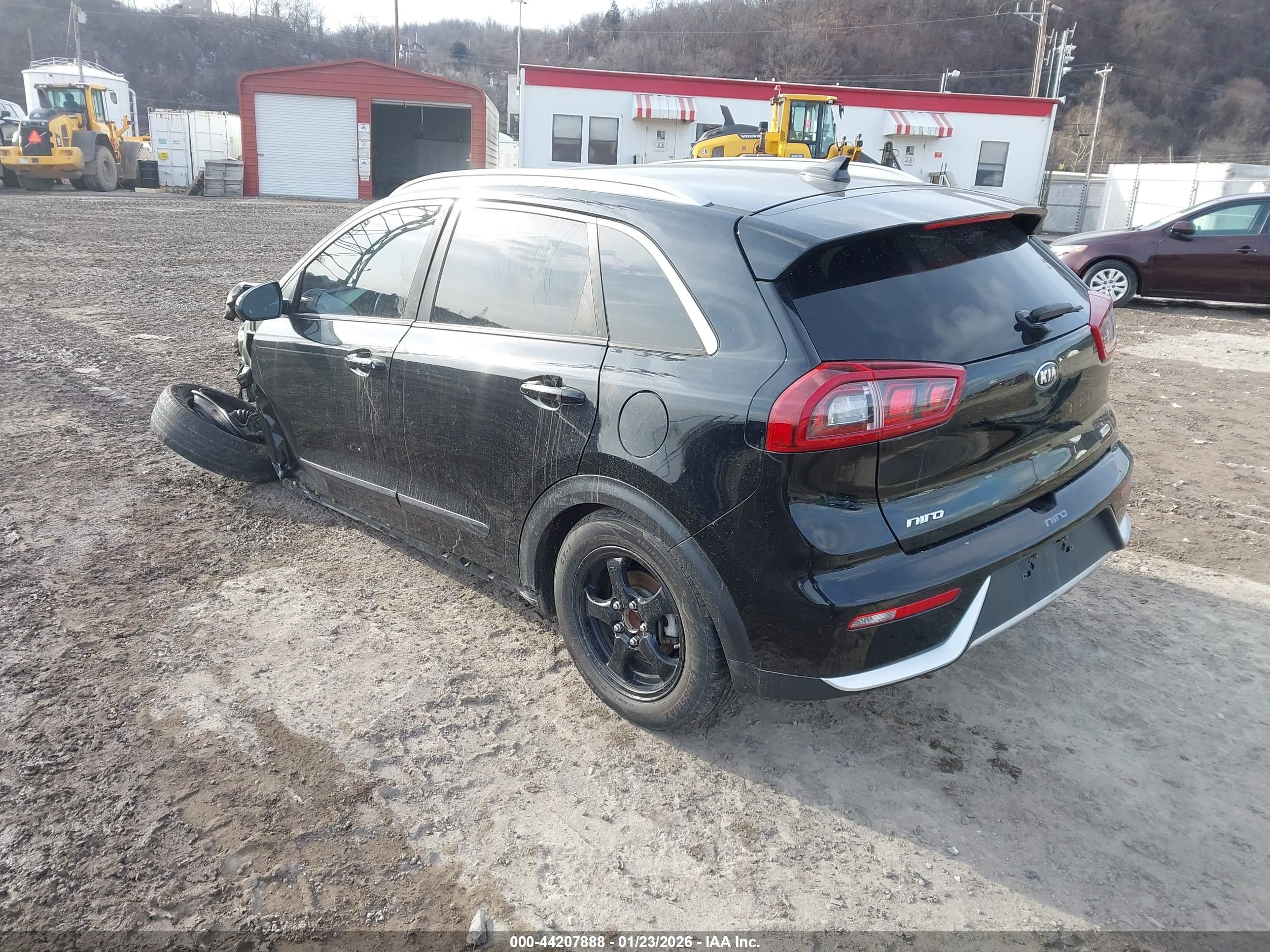 KIA NIRO image 3