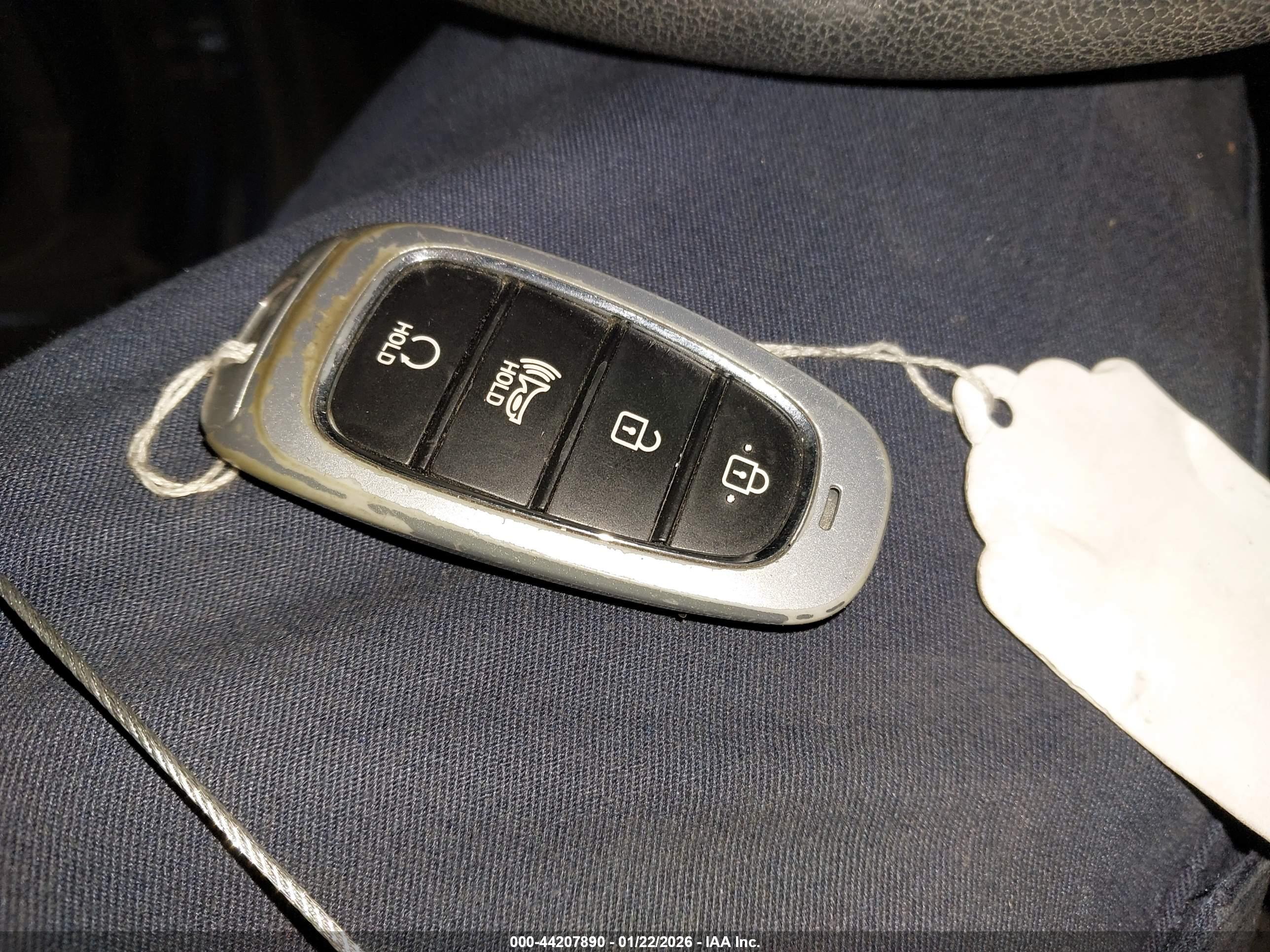 HYUNDAI SANTA image 11