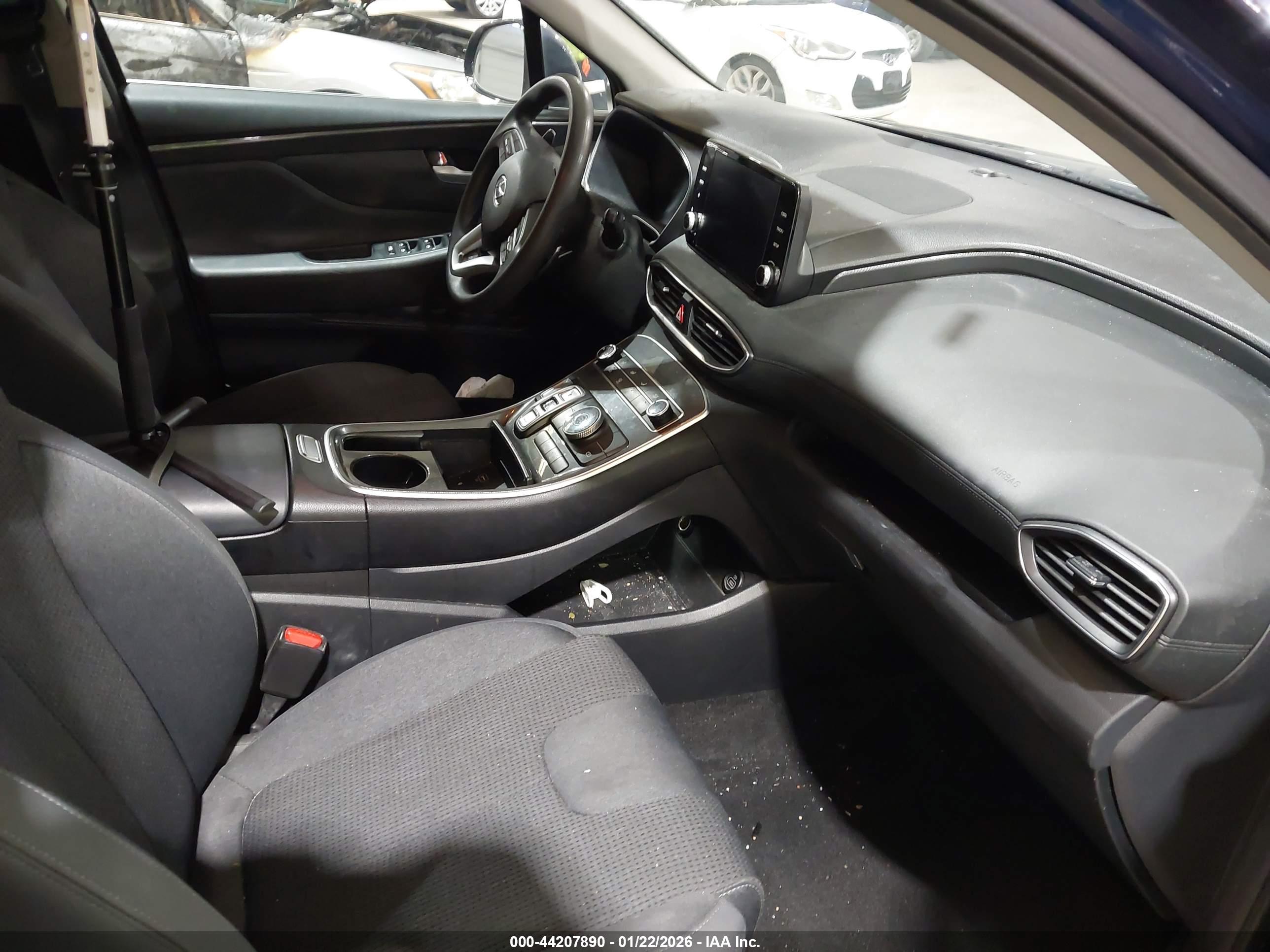 HYUNDAI SANTA image 5