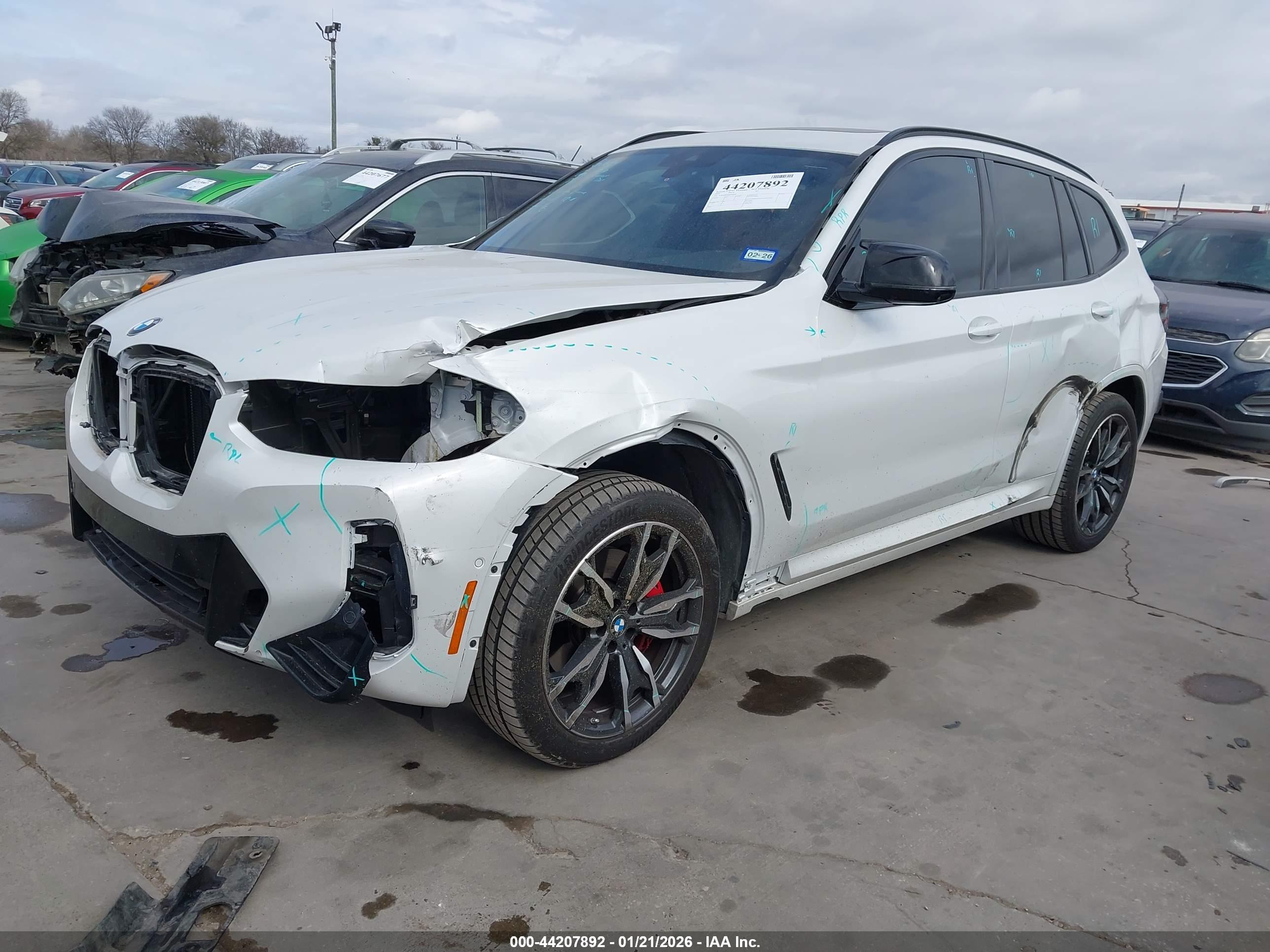 BMW X3 image 2