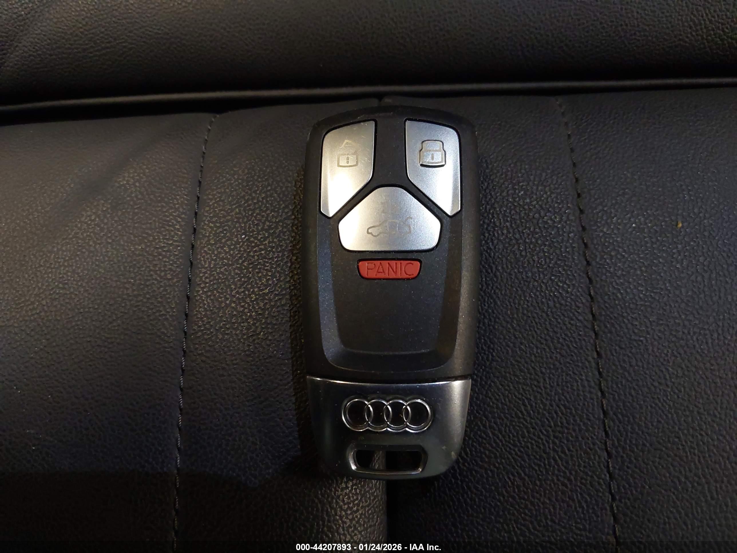 AUDI Q5 image 11