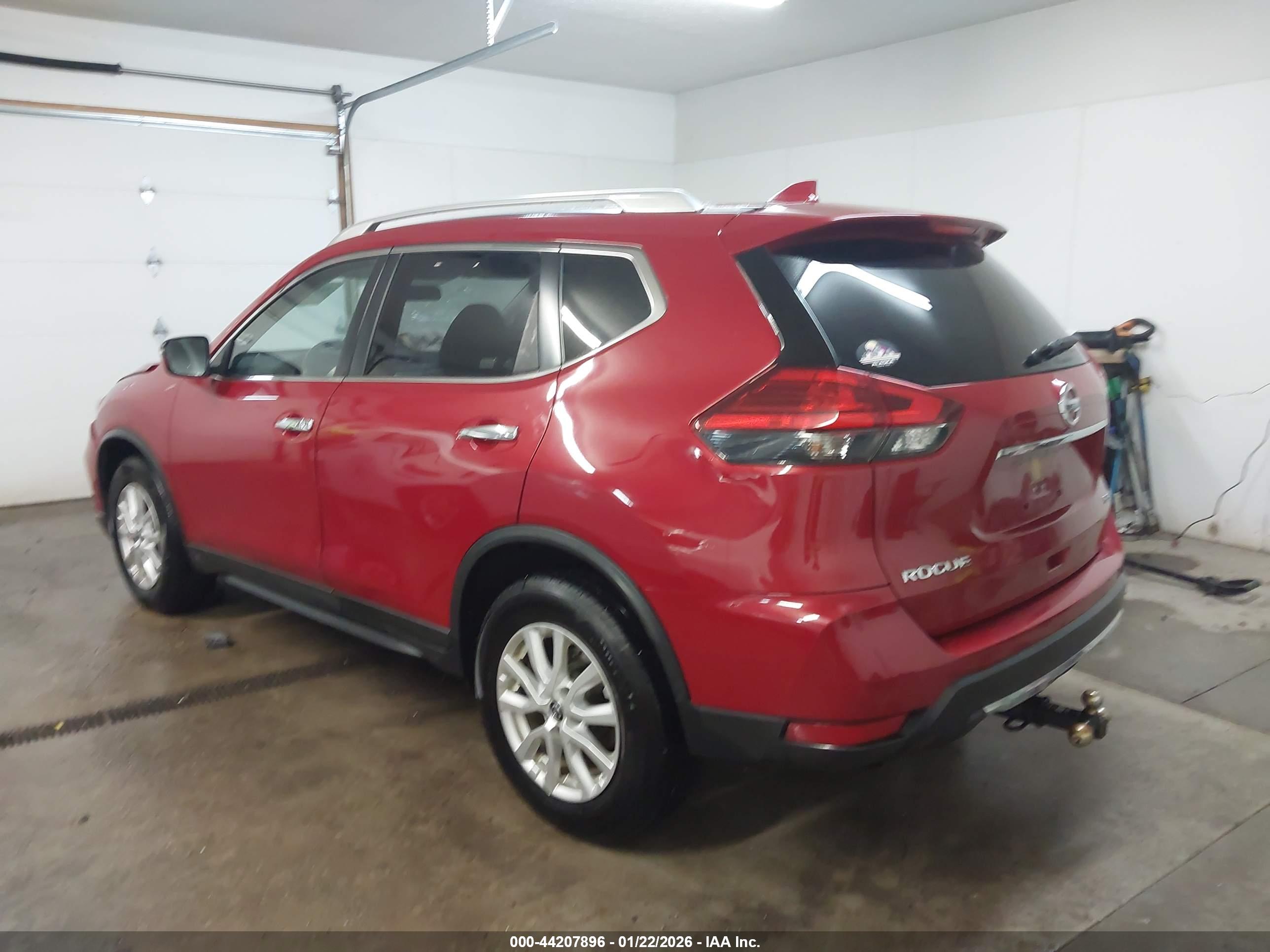 NISSAN ROGUE image 3