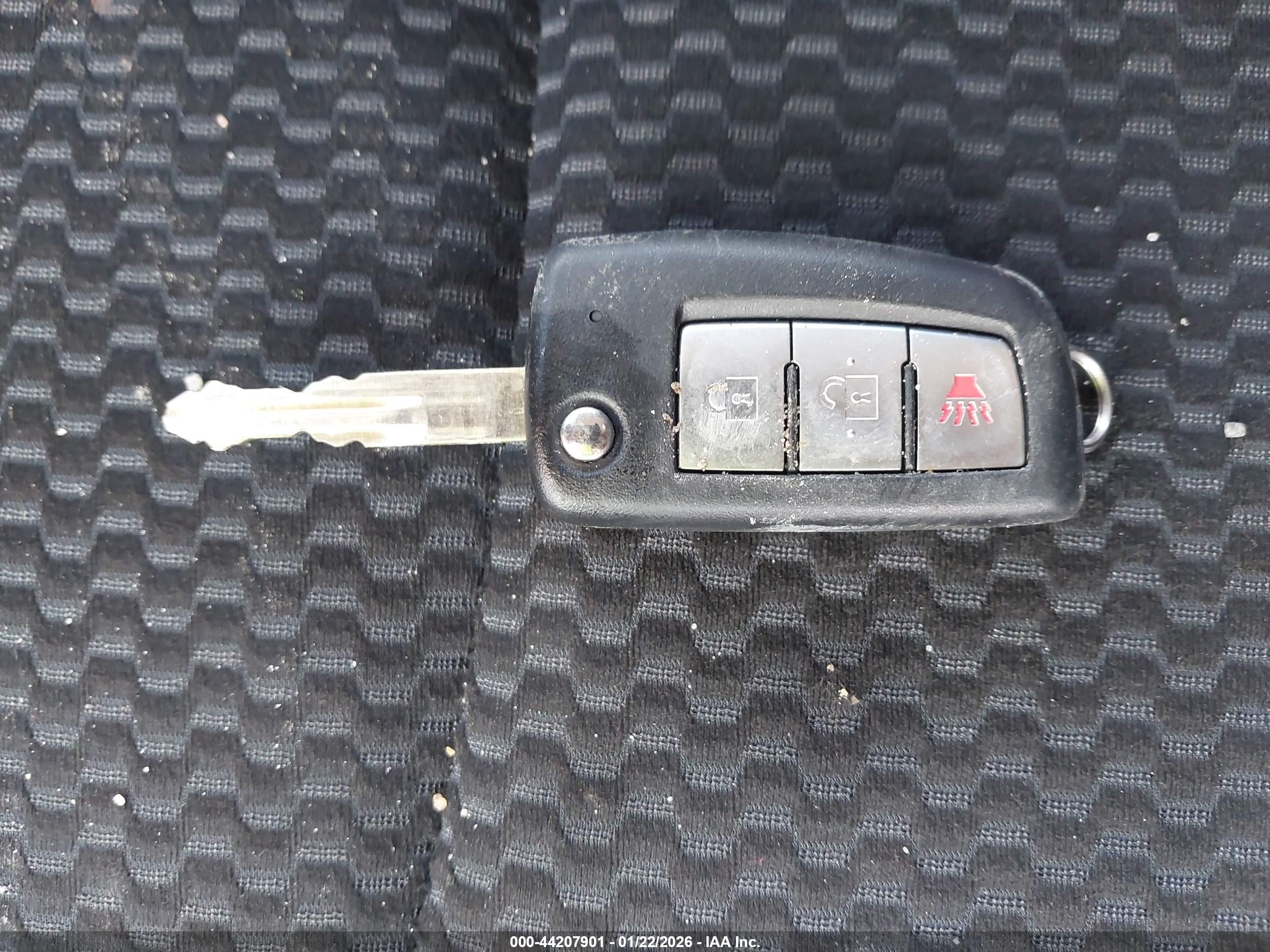 NISSAN ROGUE image 11