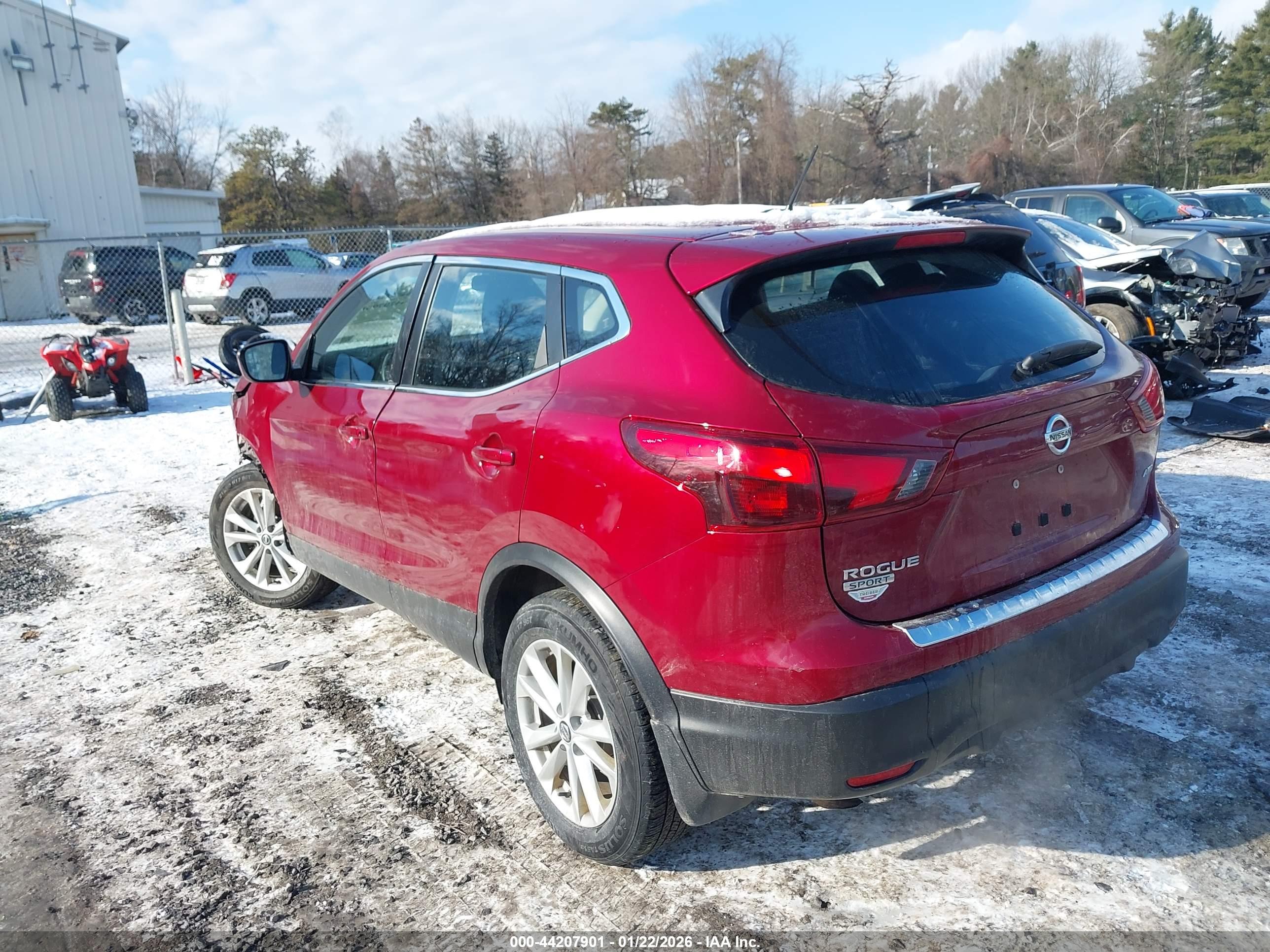 NISSAN ROGUE image 3