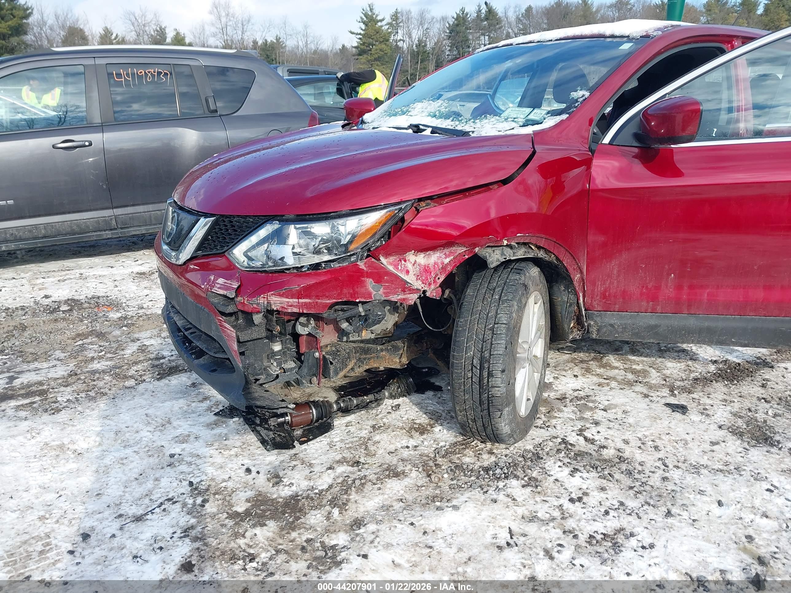NISSAN ROGUE image 6