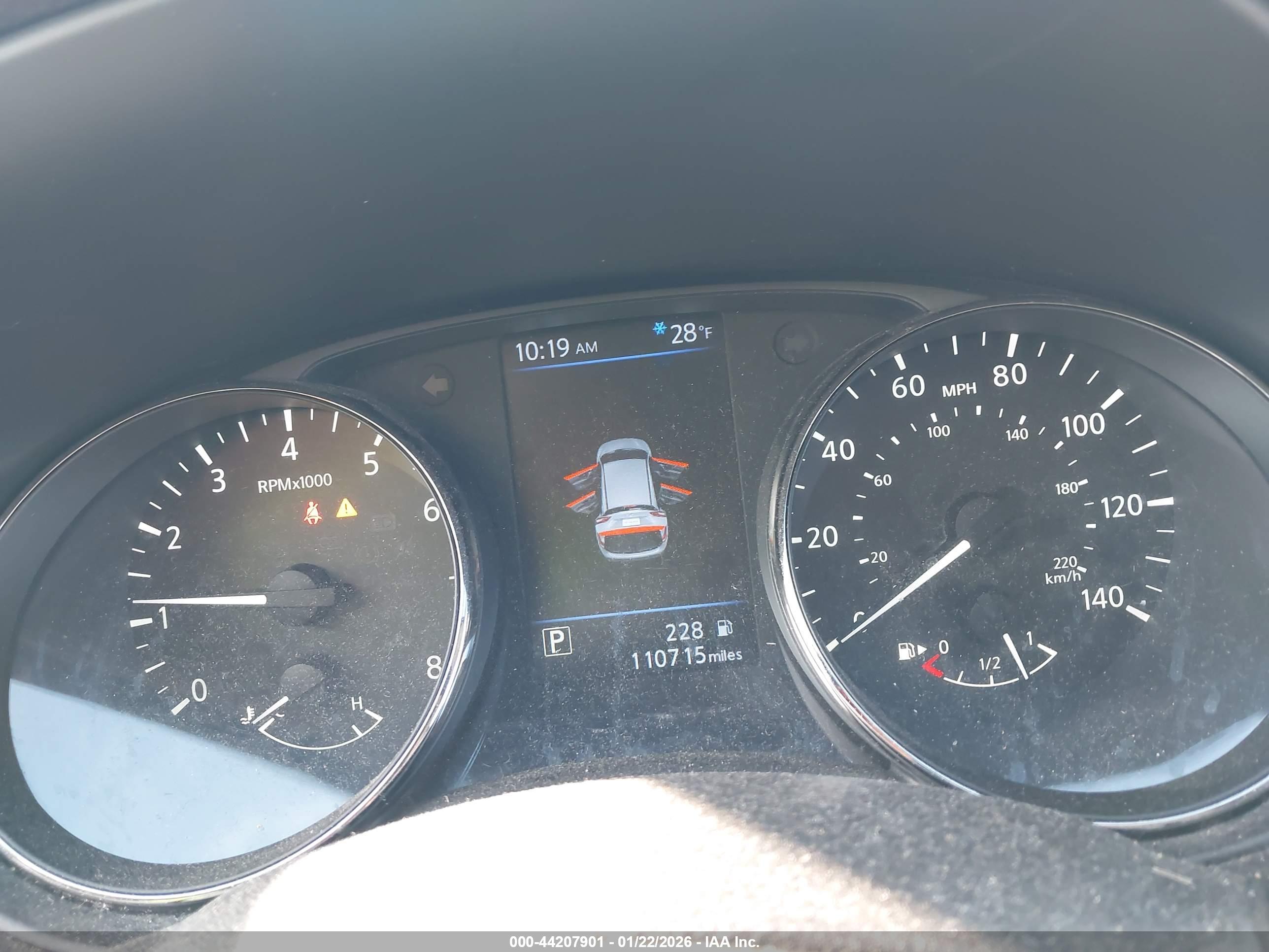NISSAN ROGUE image 7