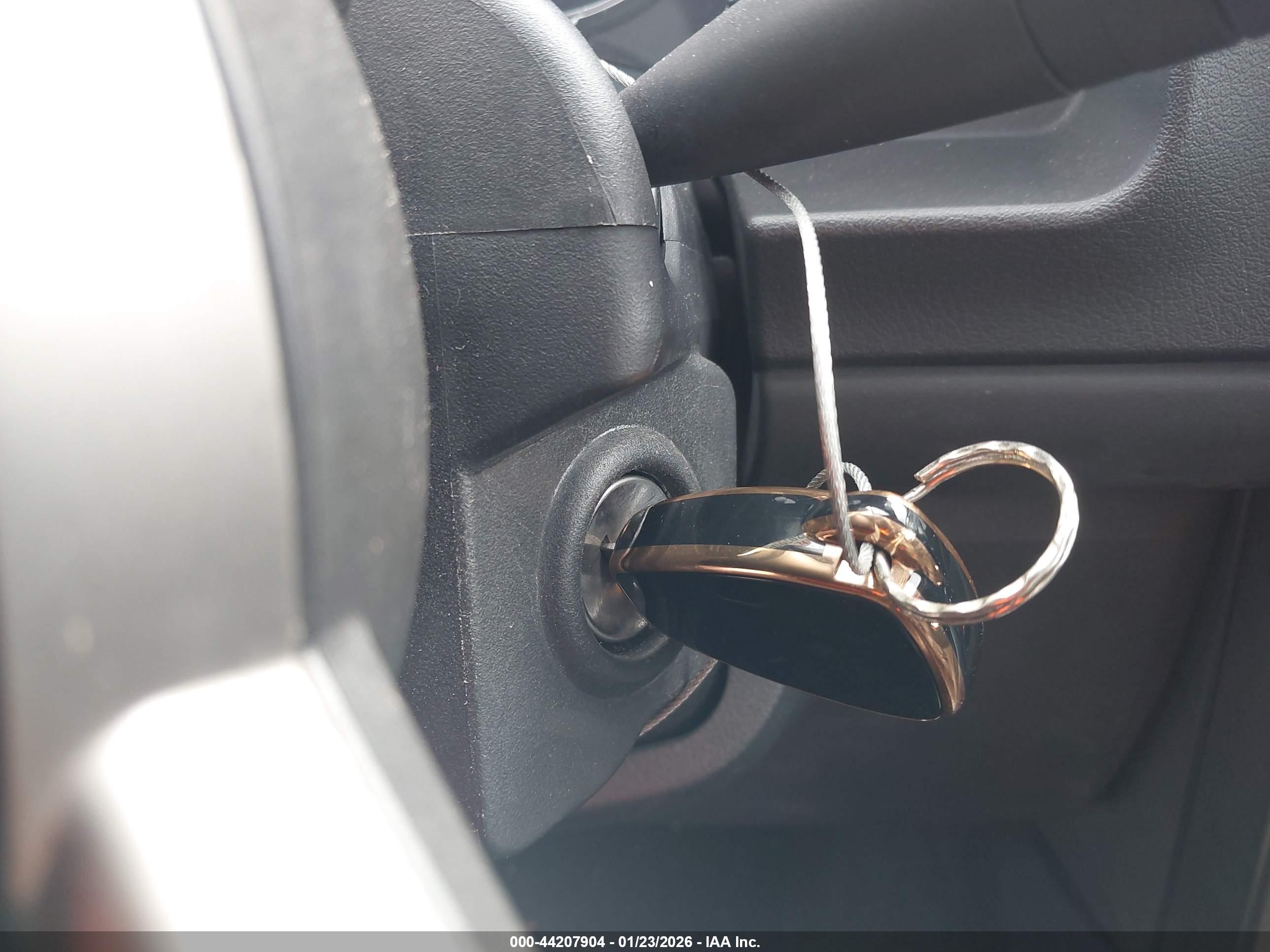 JEEP LIBERTY image 11
