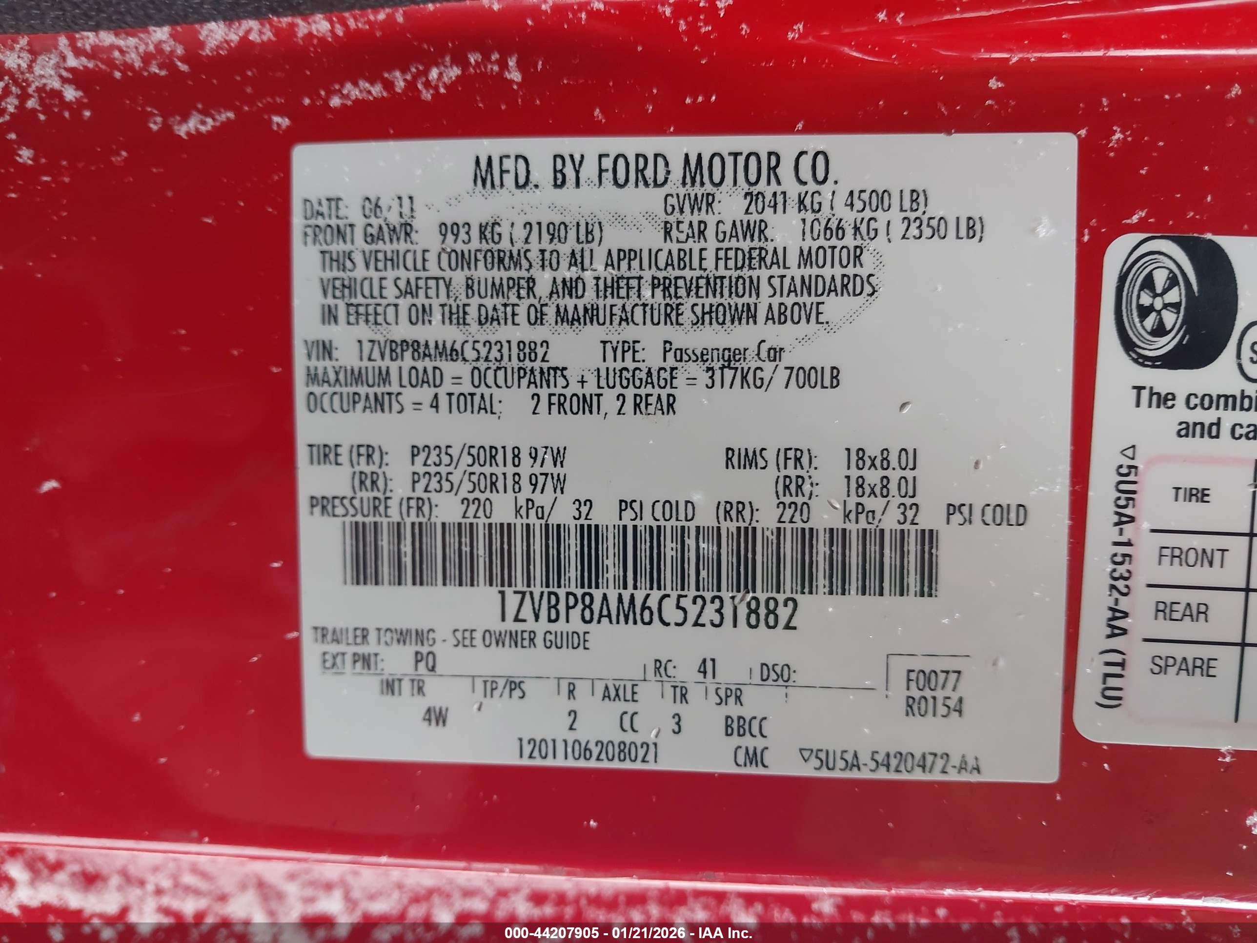 FORD MUSTANG image 9