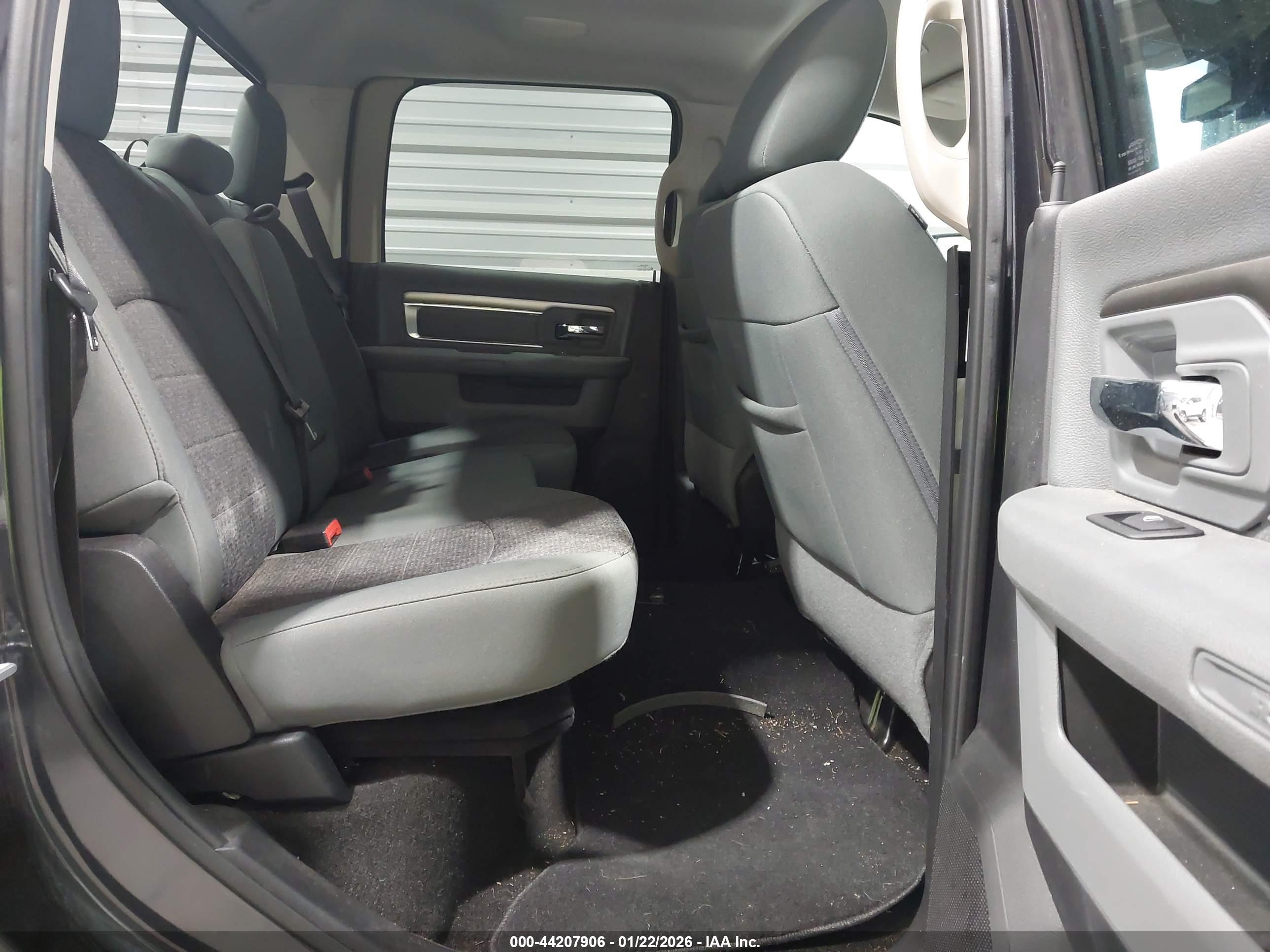 RAM 2500 image 8