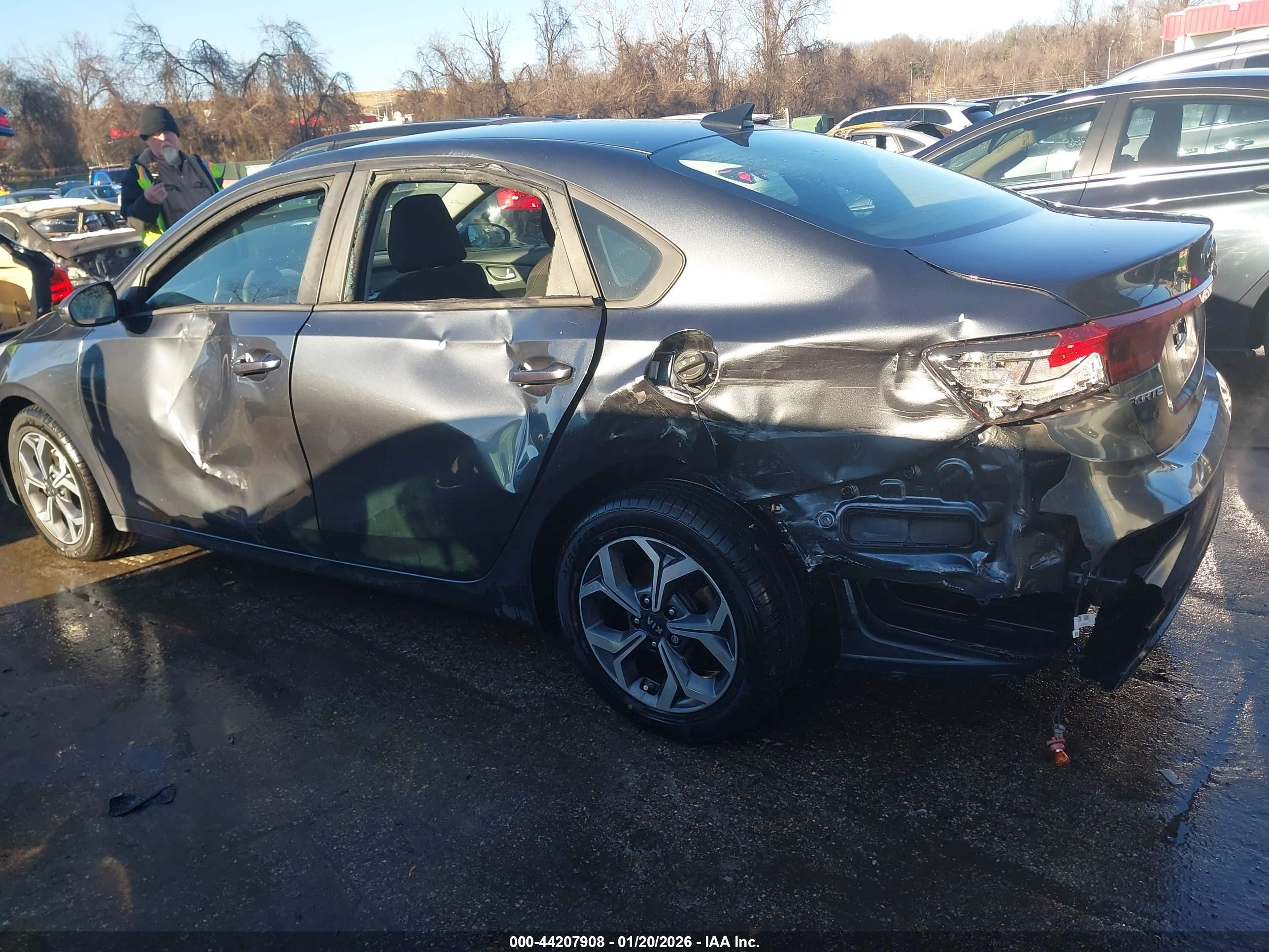 KIA FORTE image 6