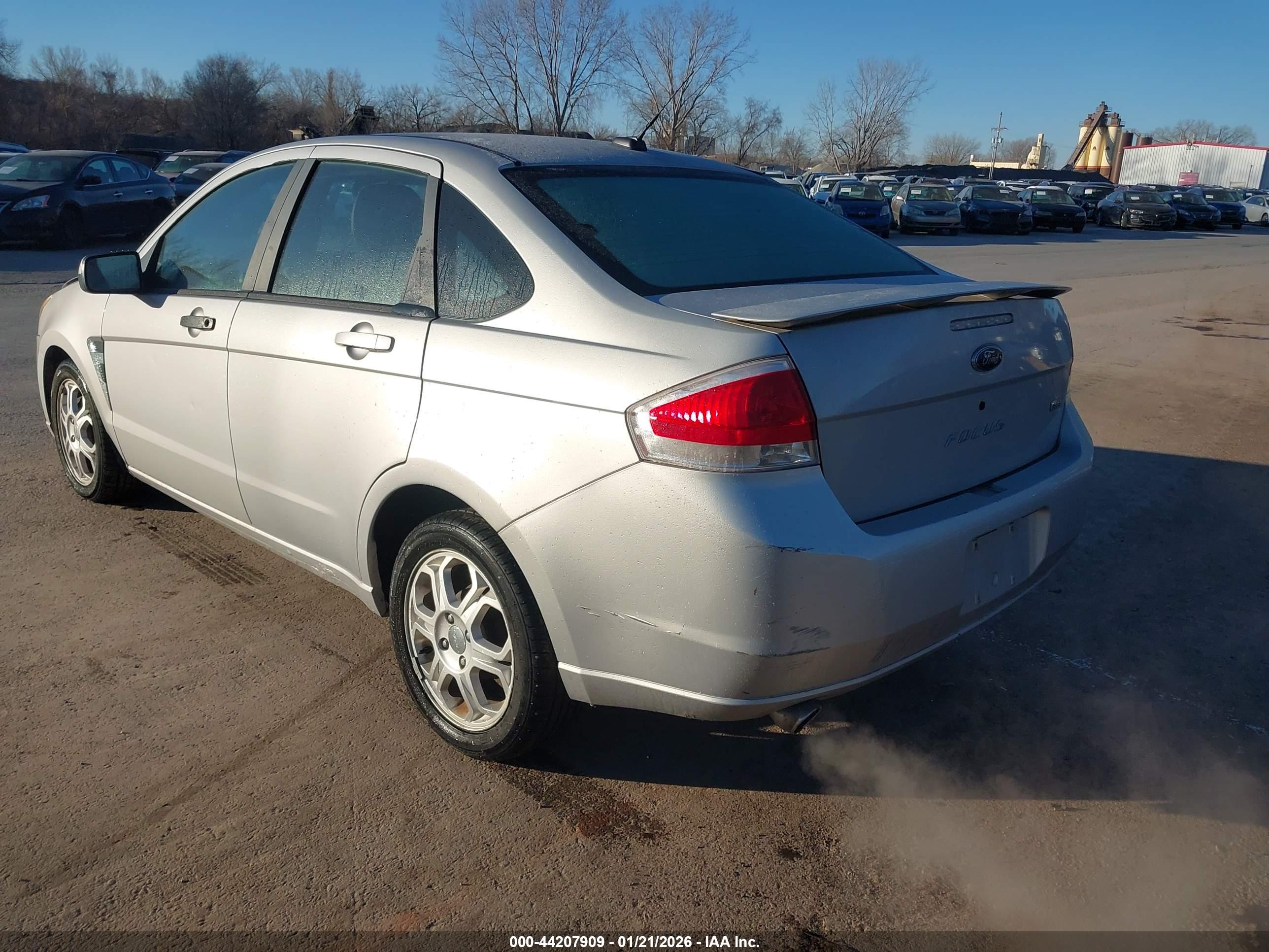 FORD FOCUS image 3