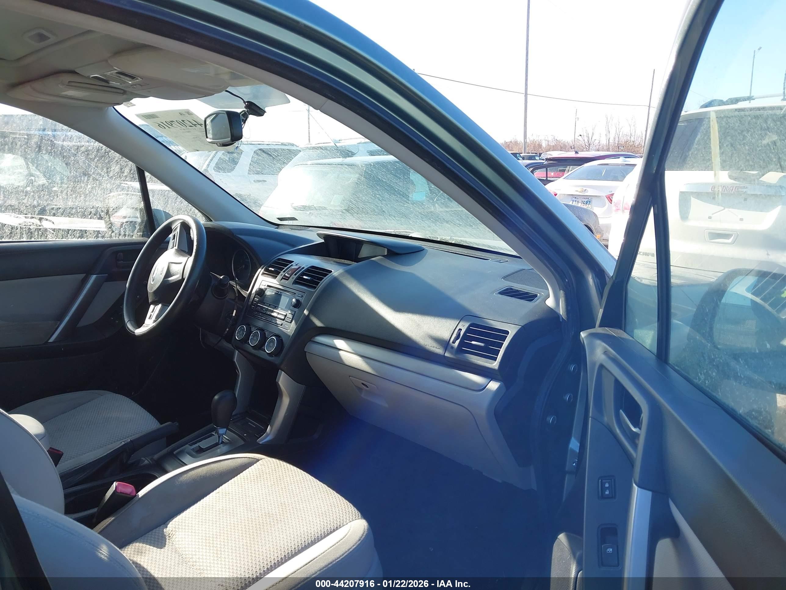 SUBARU FORESTER image 5