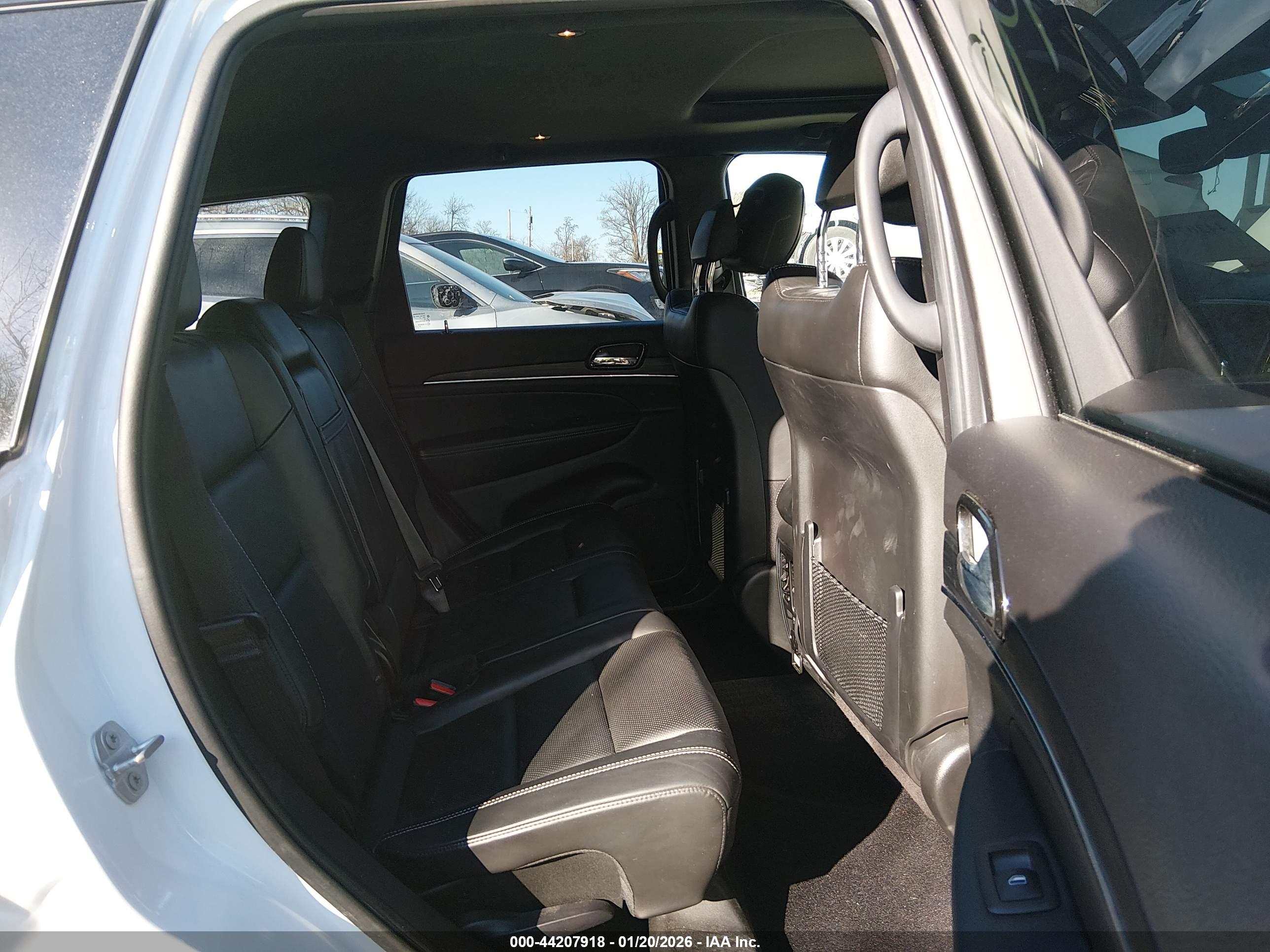JEEP GRAND image 8