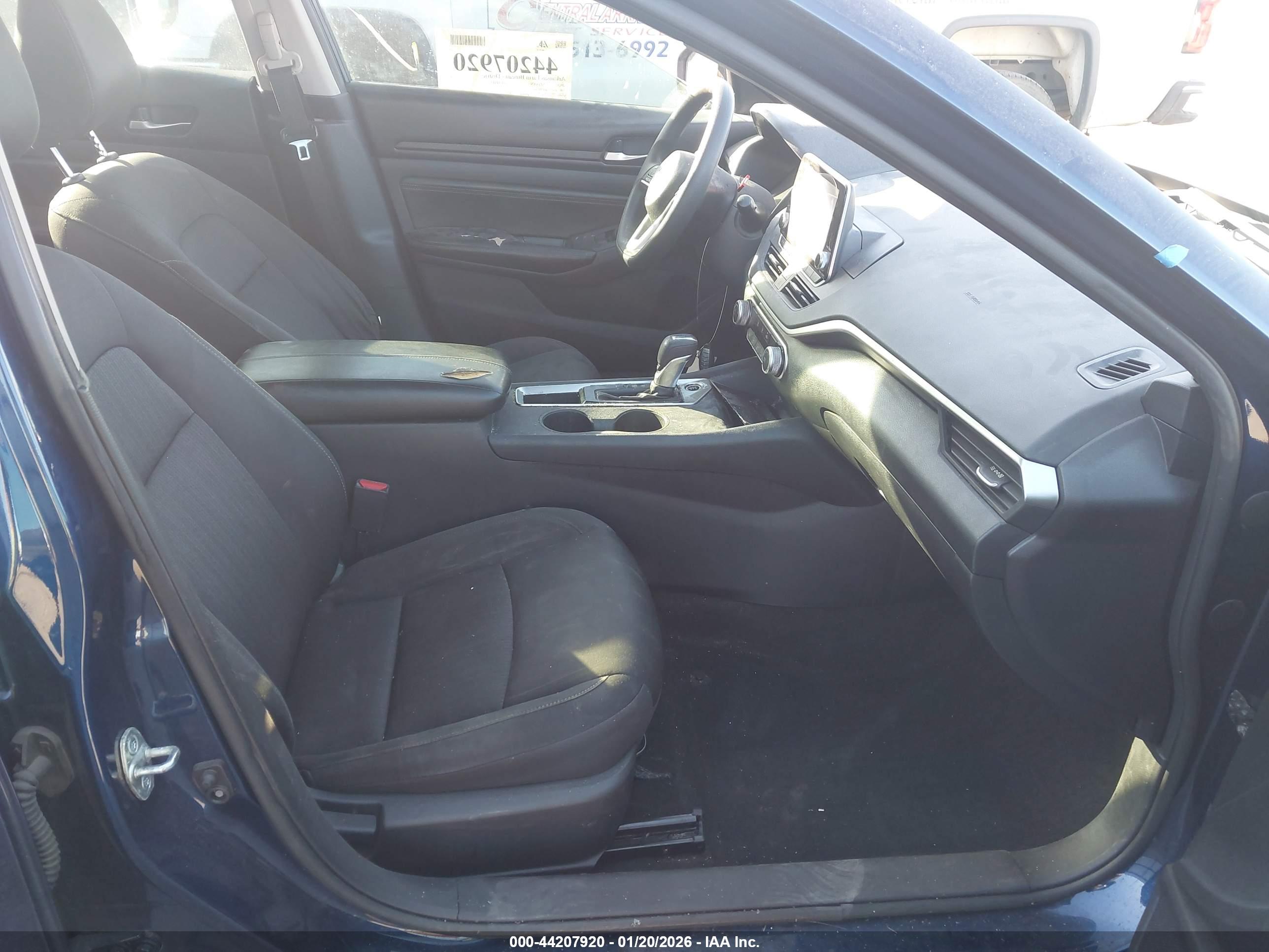 NISSAN ALTIMA image 5