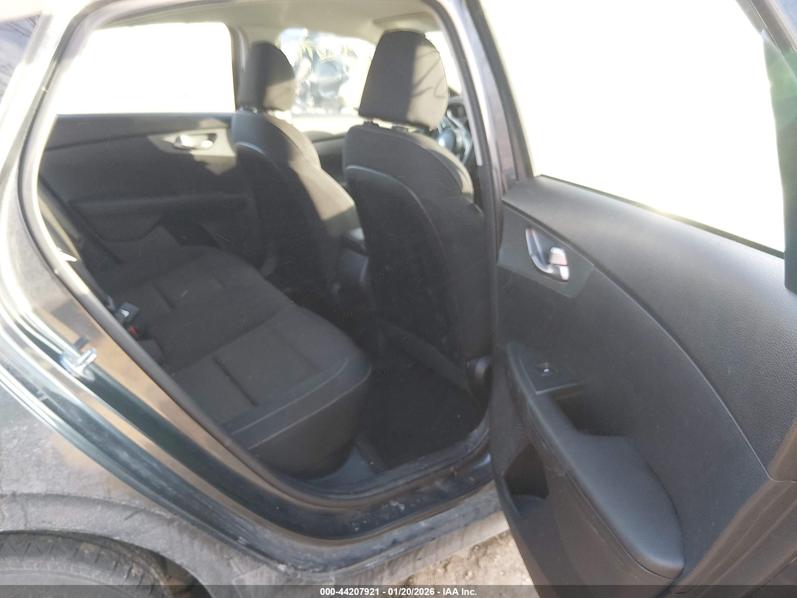 KIA FORTE image 8