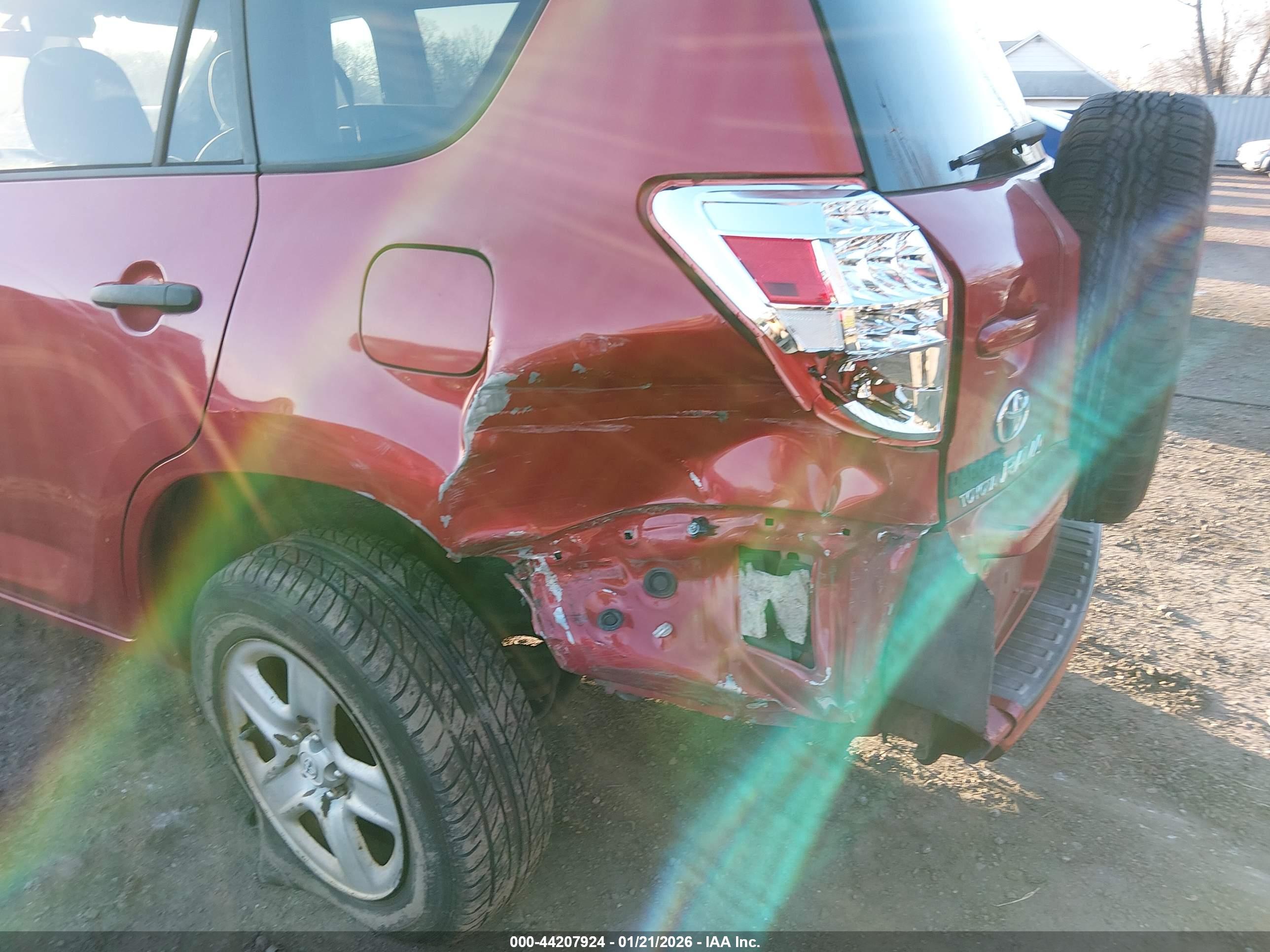 TOYOTA RAV4 image 6