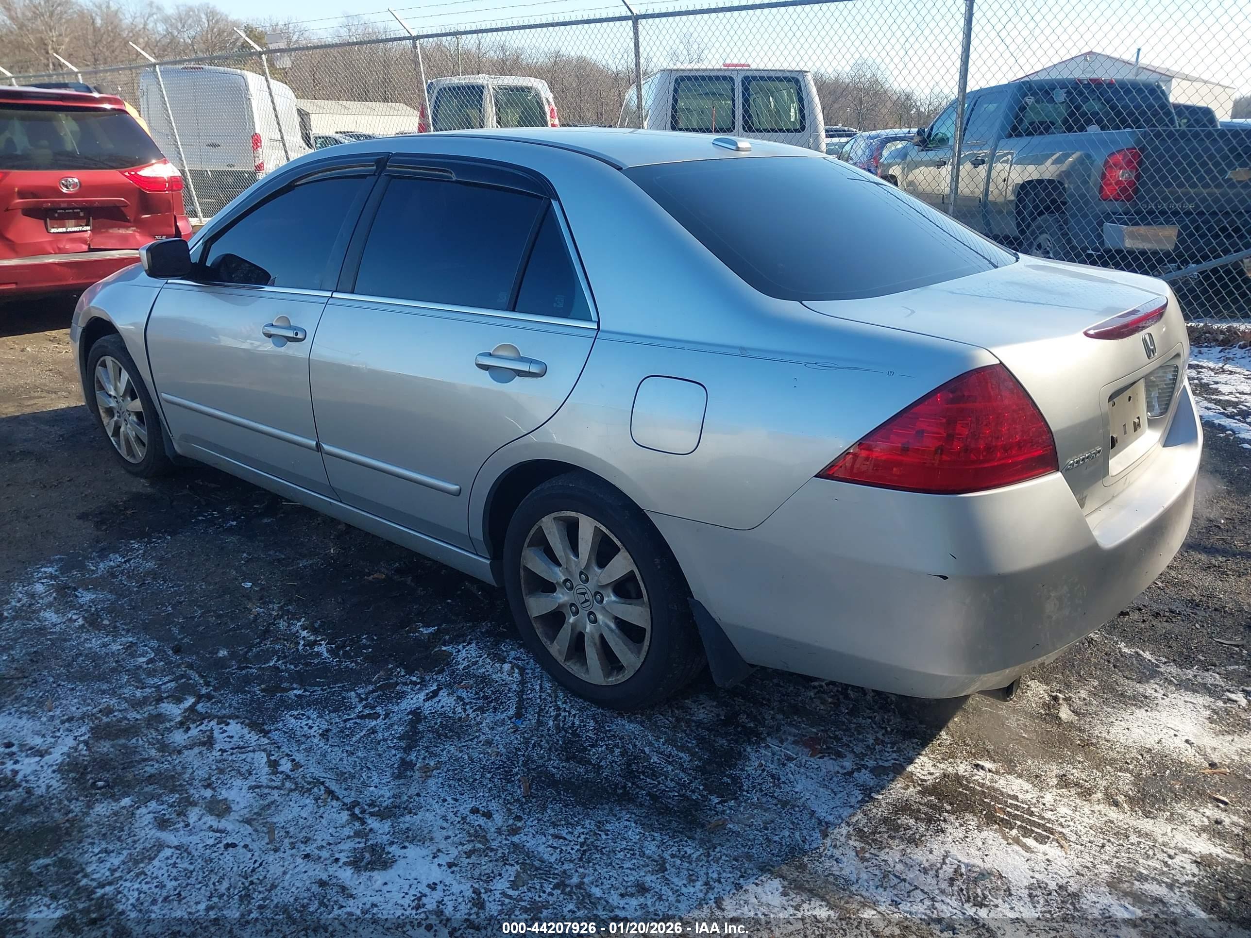 HONDA ACCORD image 3