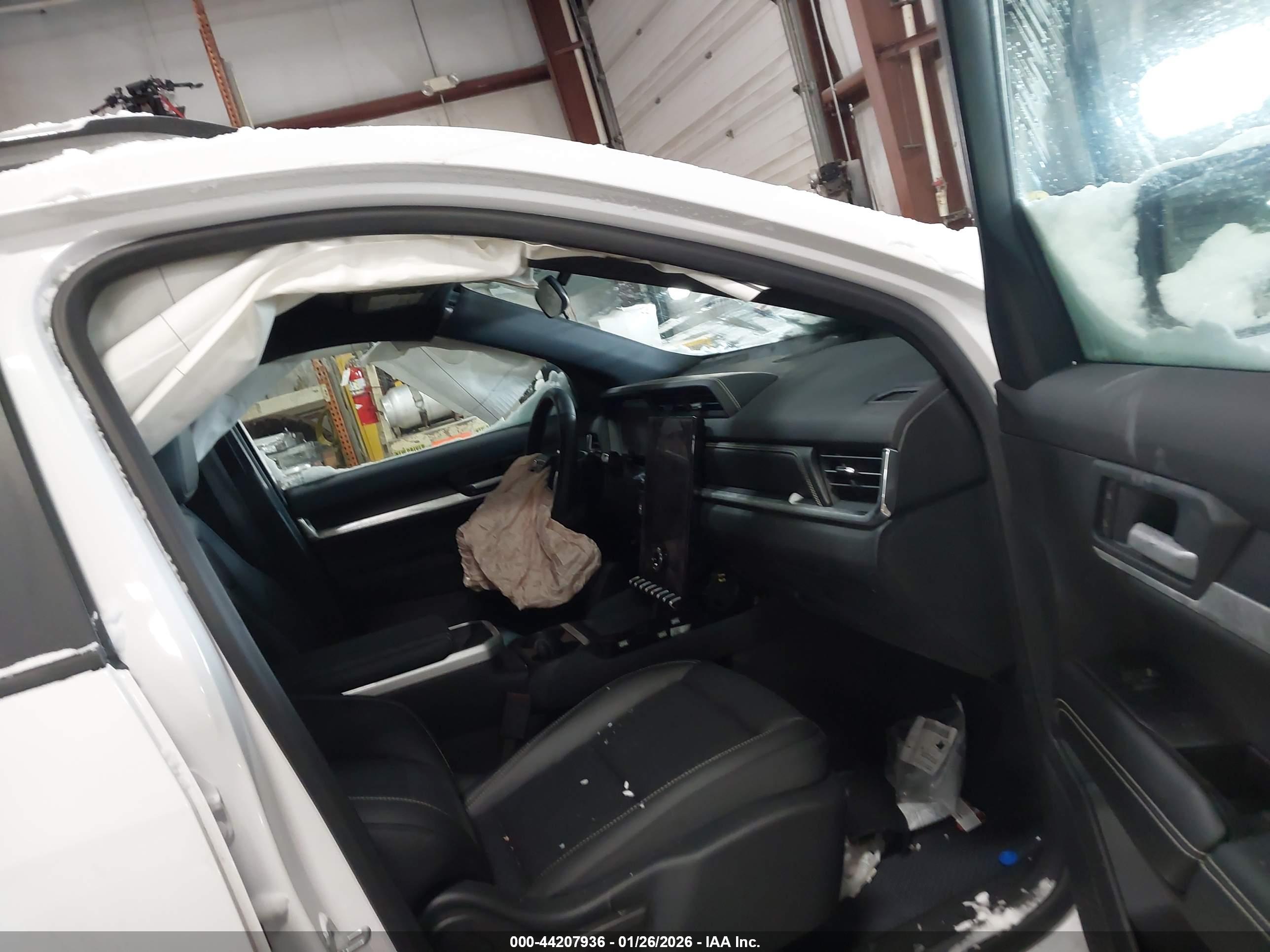 GMC TERRAIN image 5