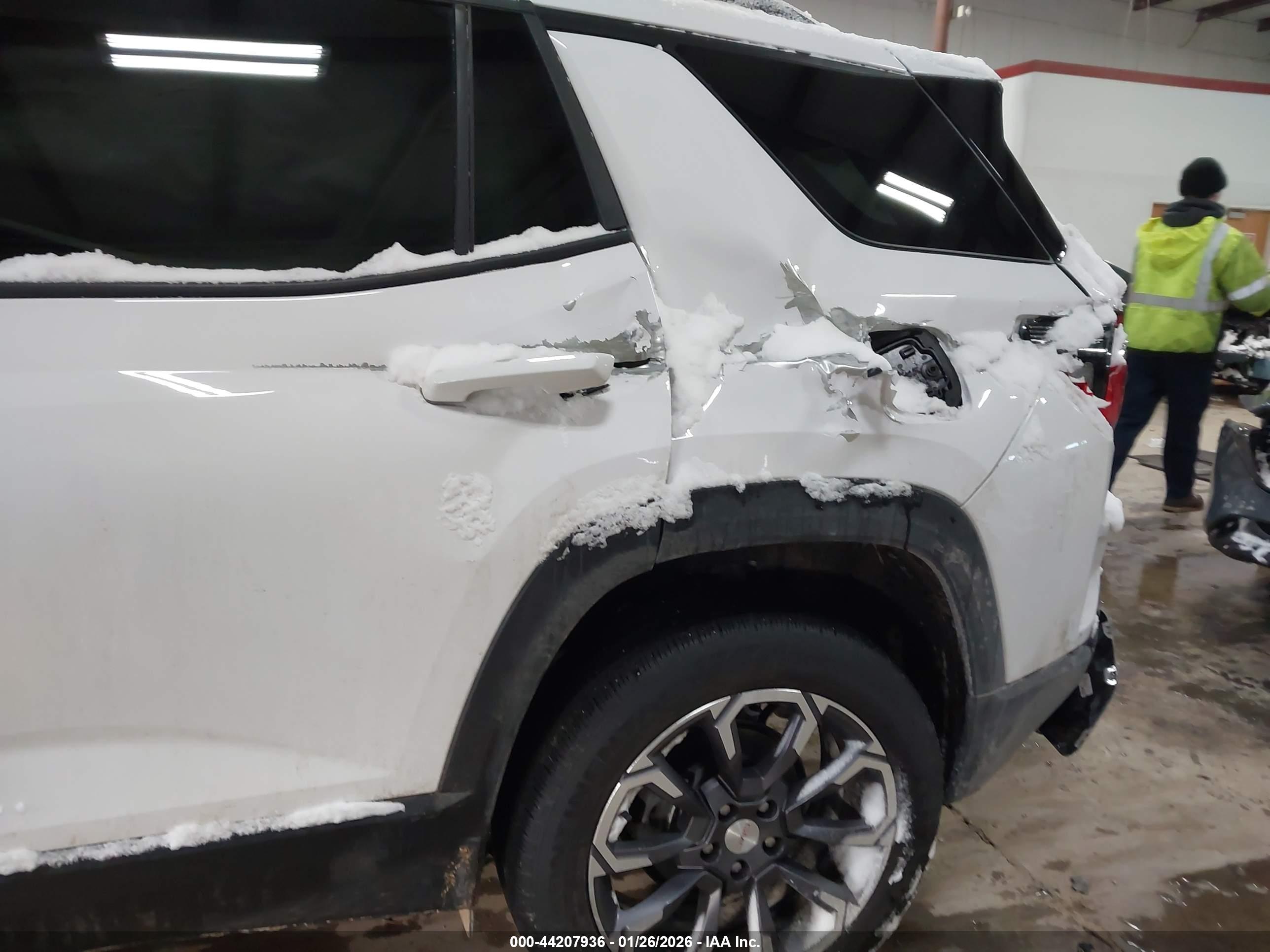 GMC TERRAIN image 6