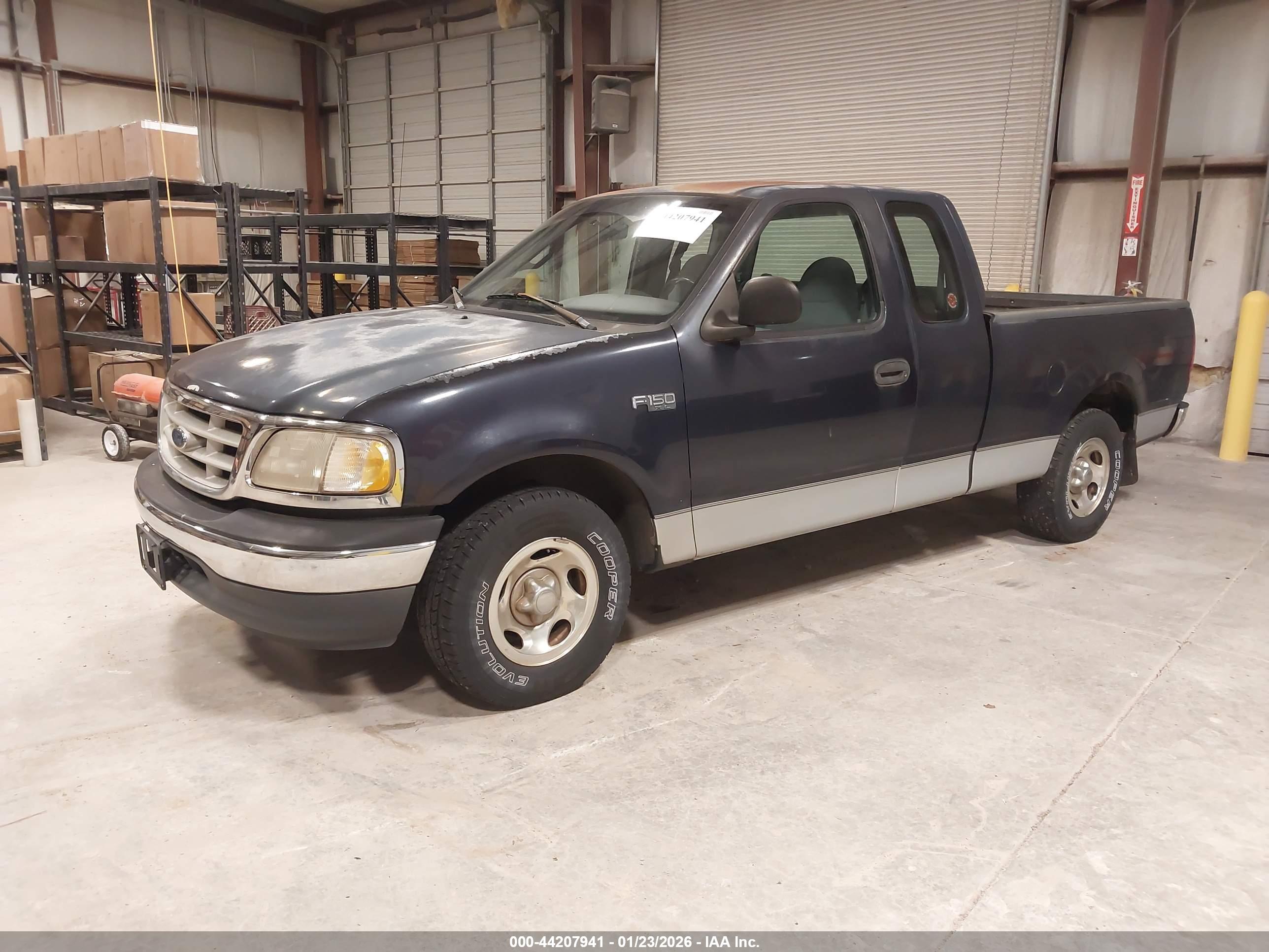 FORD F-150 image 2