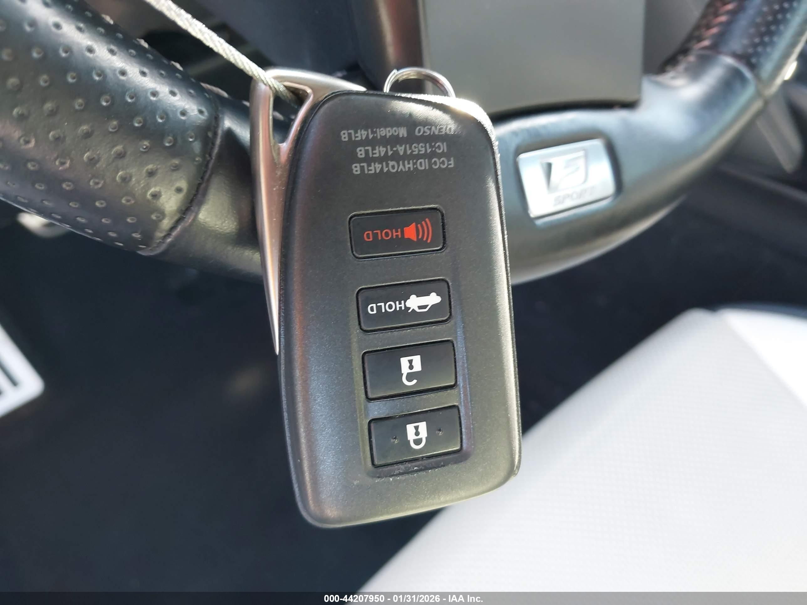 LEXUS IS image 11