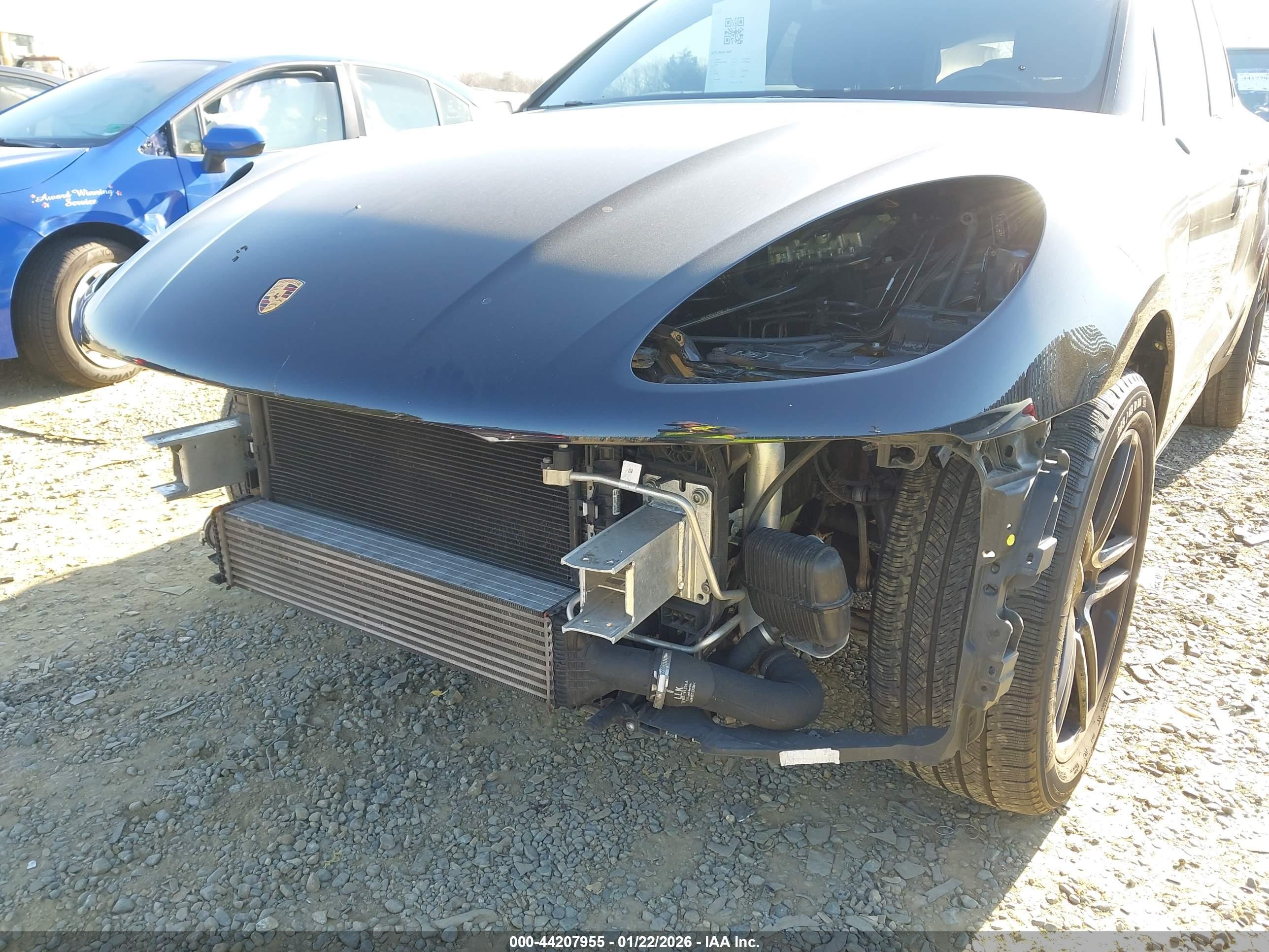 PORSCHE MACAN image 6