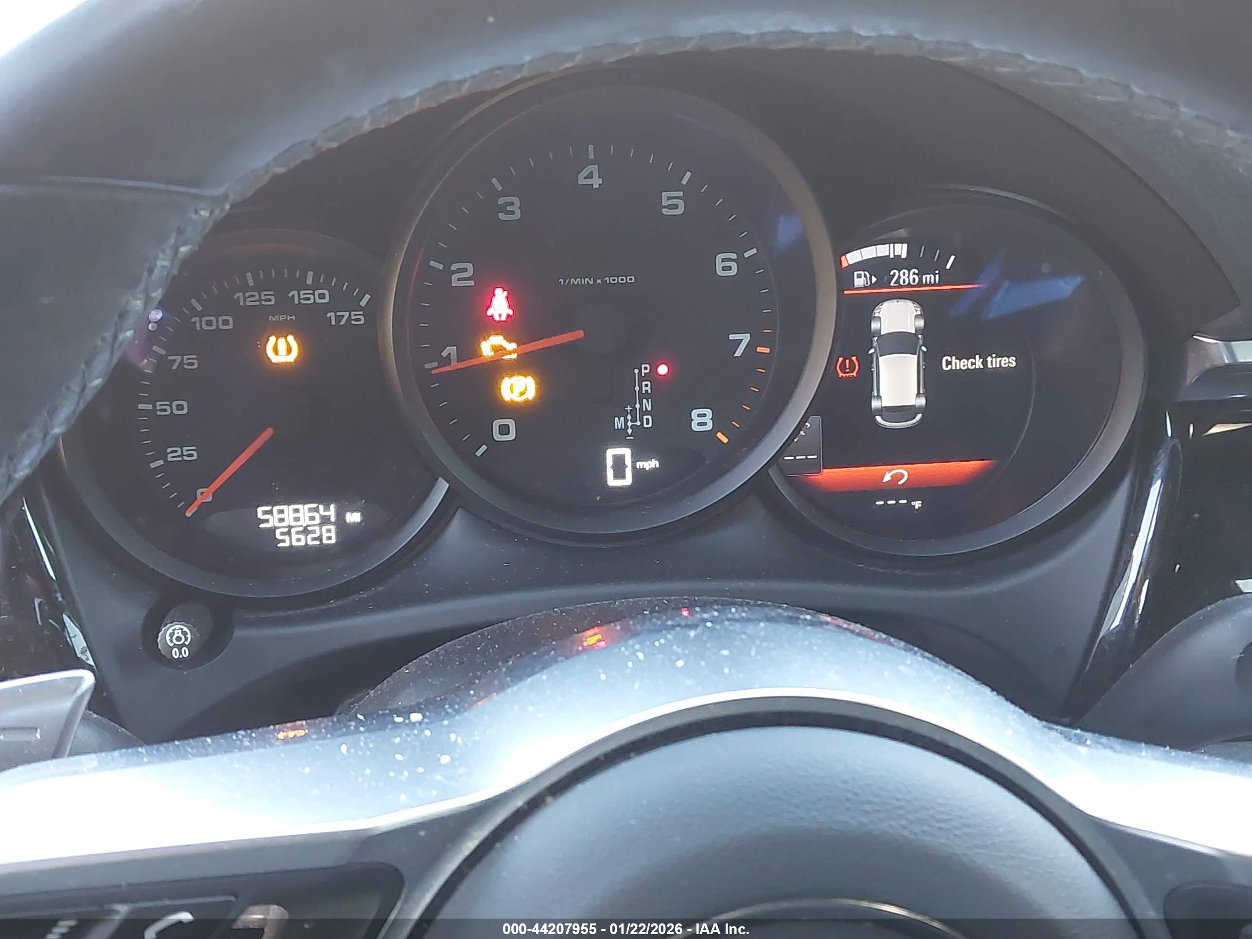 PORSCHE MACAN image 7