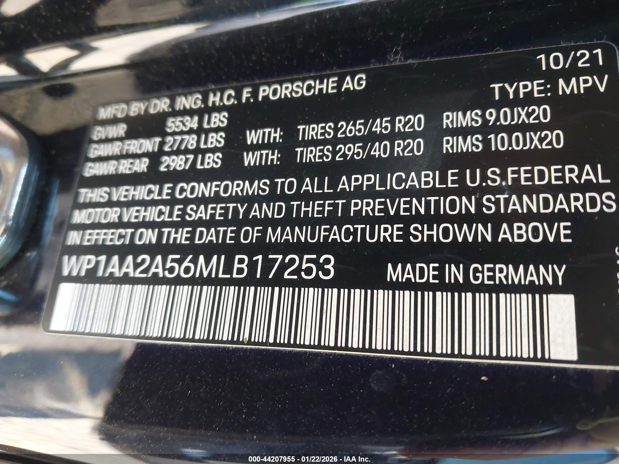PORSCHE MACAN image 9