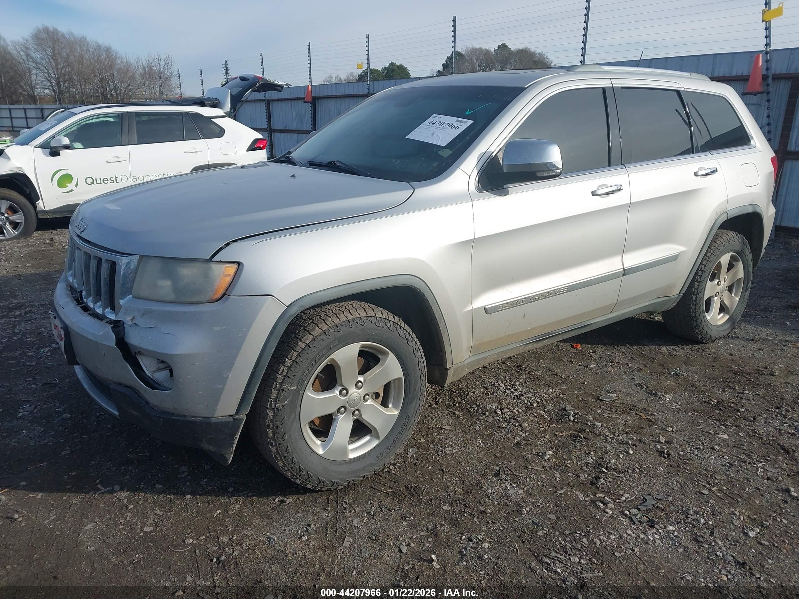 JEEP GRAND image 2