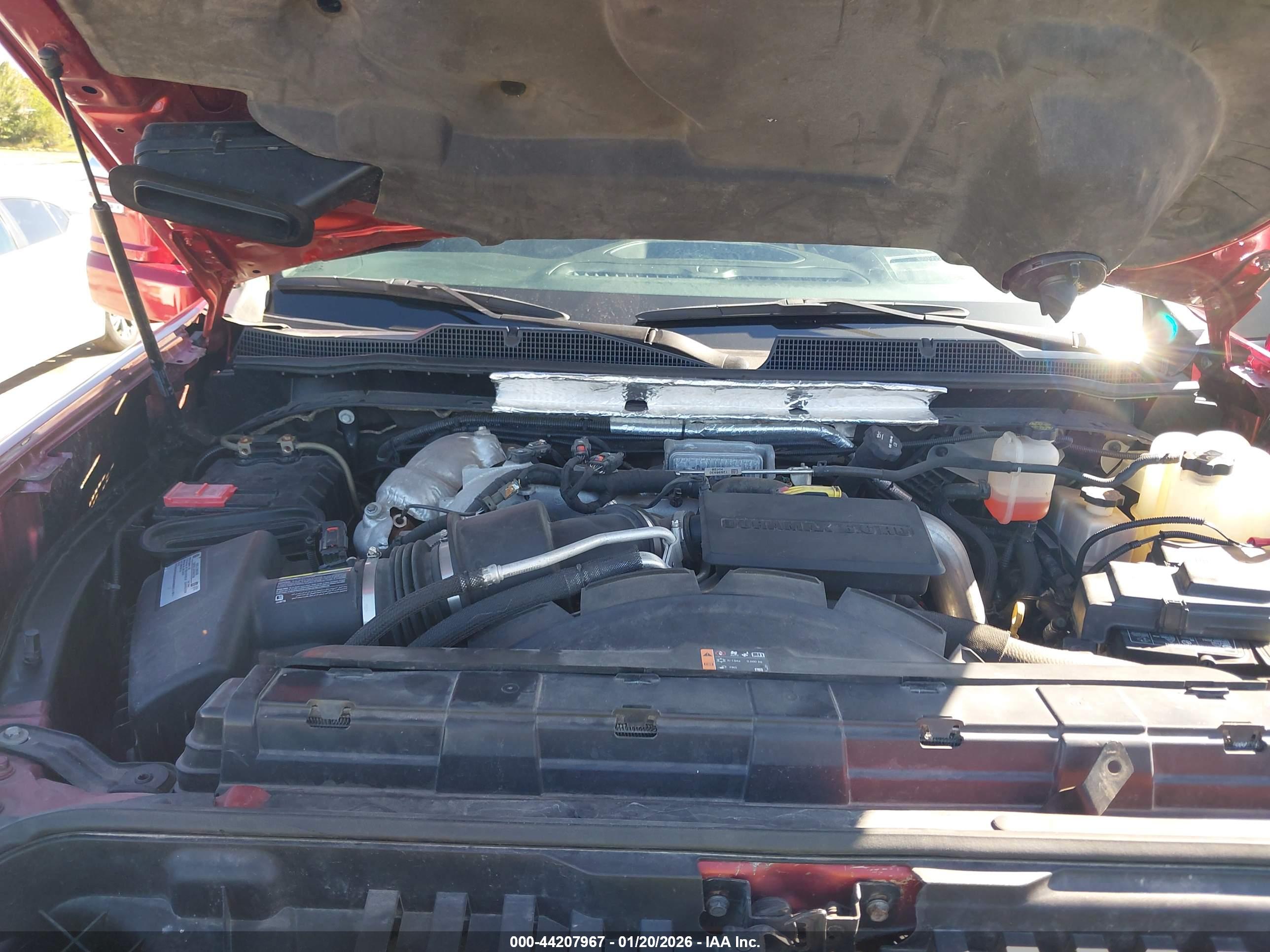 CHEVROLET SILVERADO image 10