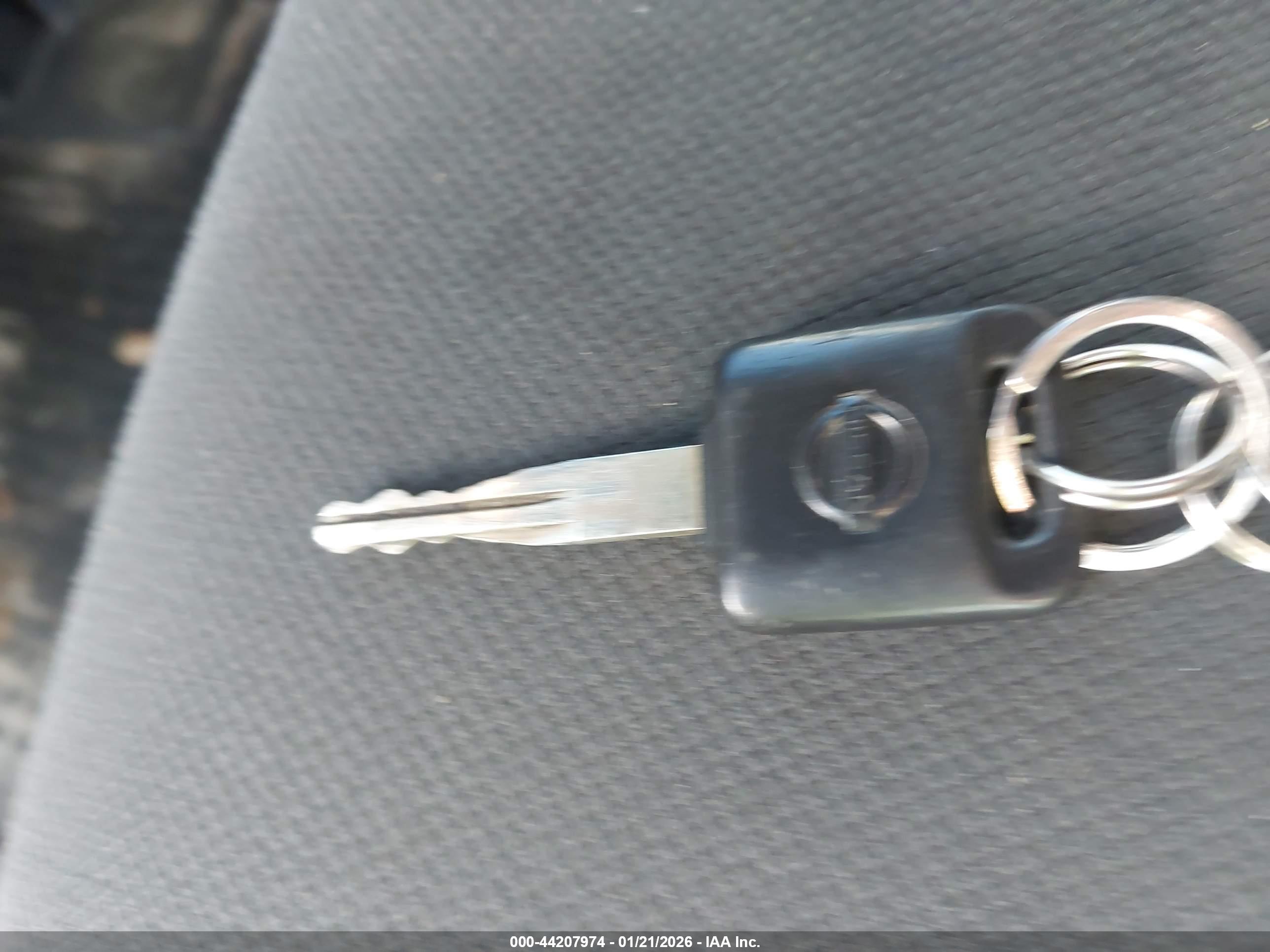NISSAN NV200 image 11