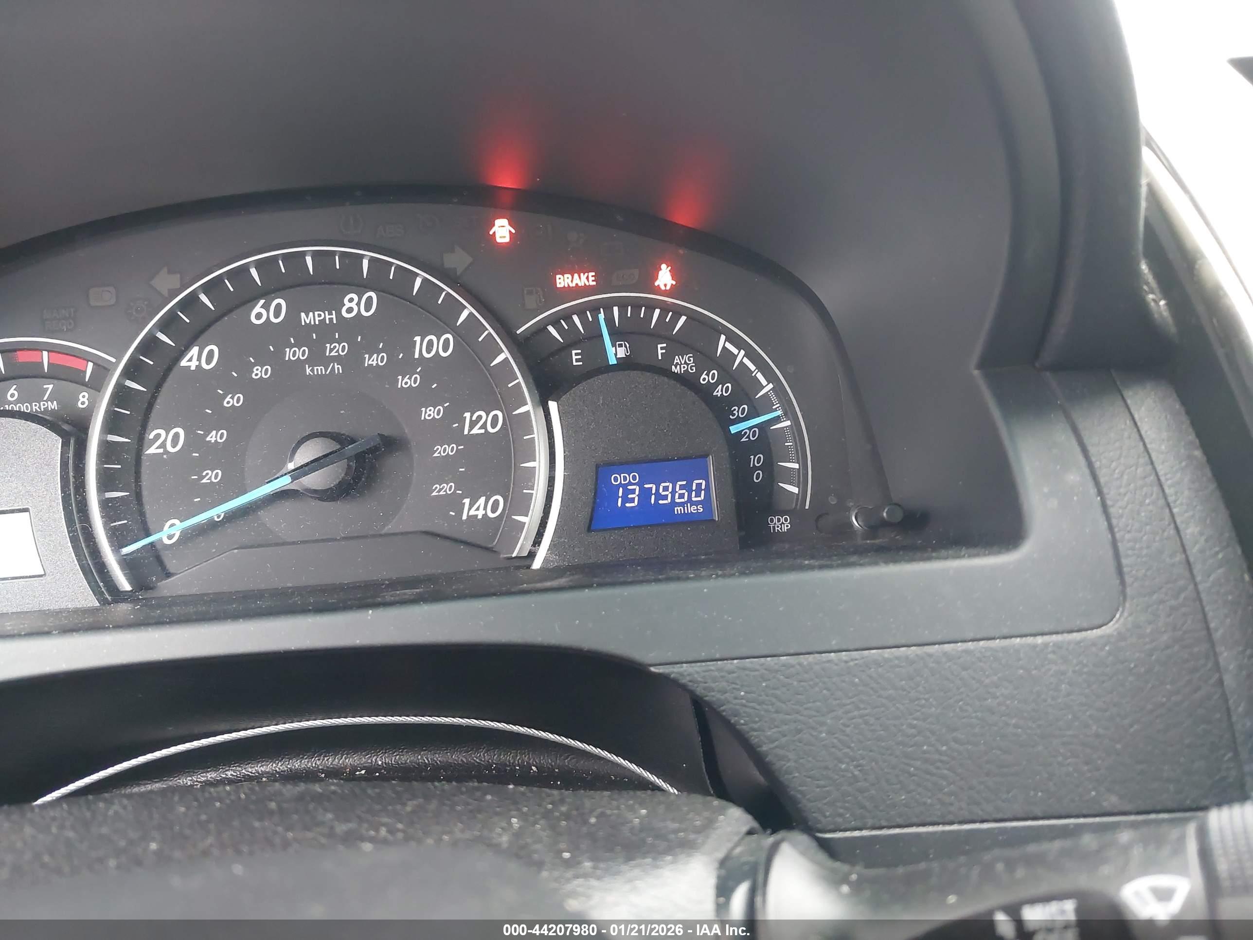 TOYOTA CAMRY image 7