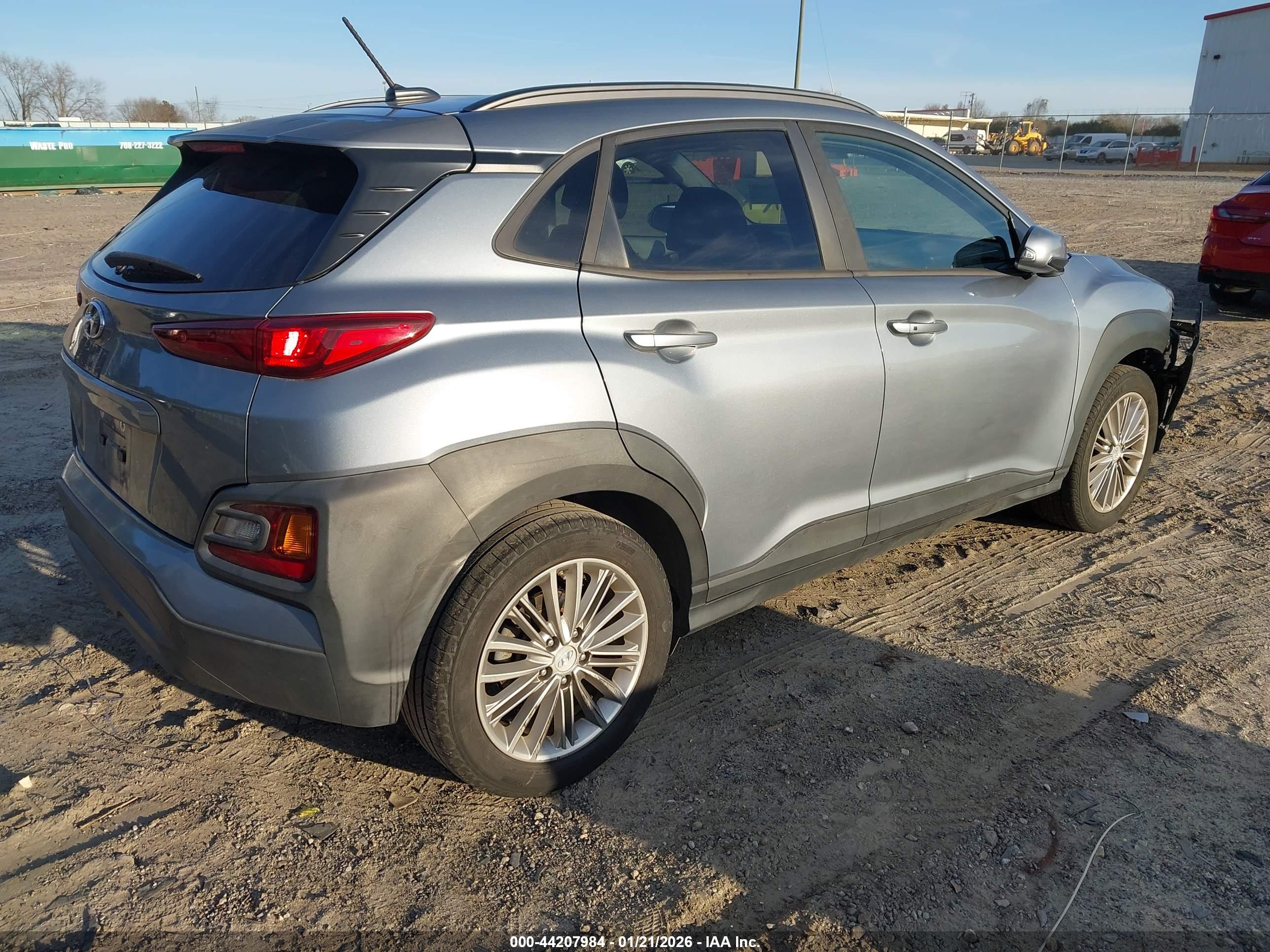 HYUNDAI KONA image 4
