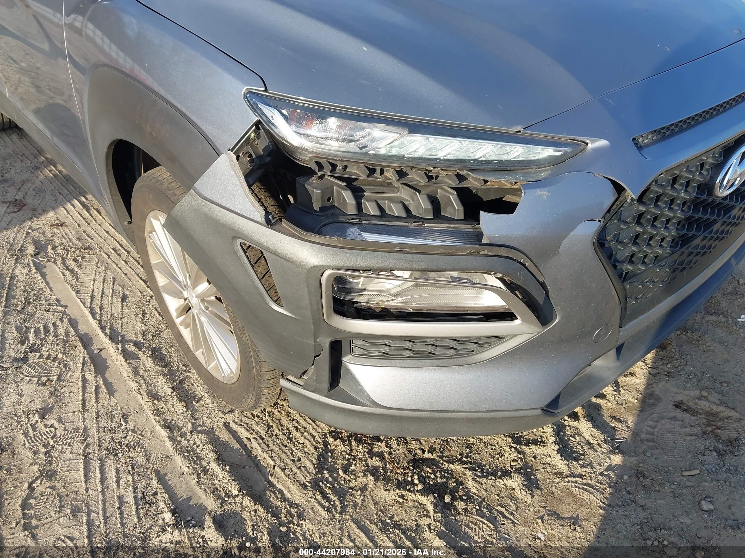 HYUNDAI KONA image 6