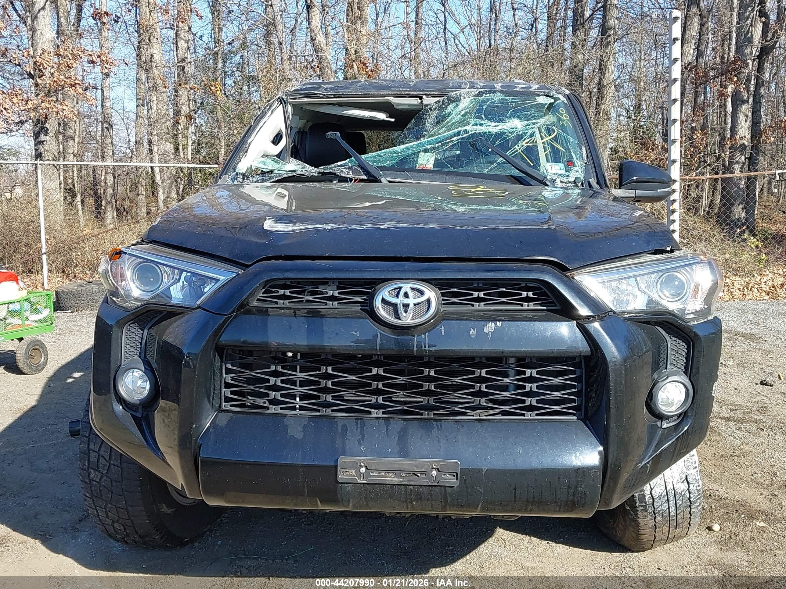 TOYOTA 4RUNNER image 6