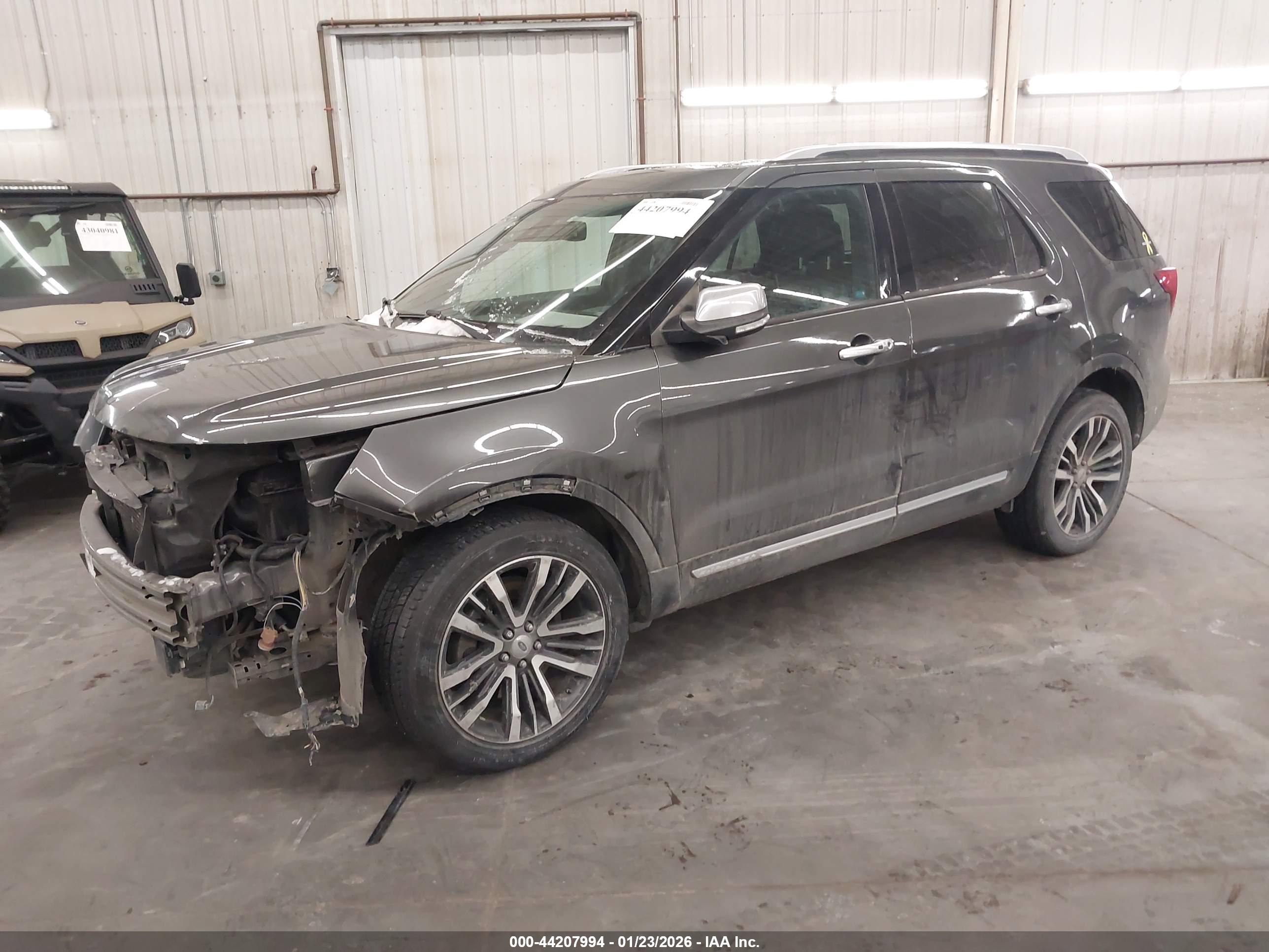FORD EXPLORER image 2