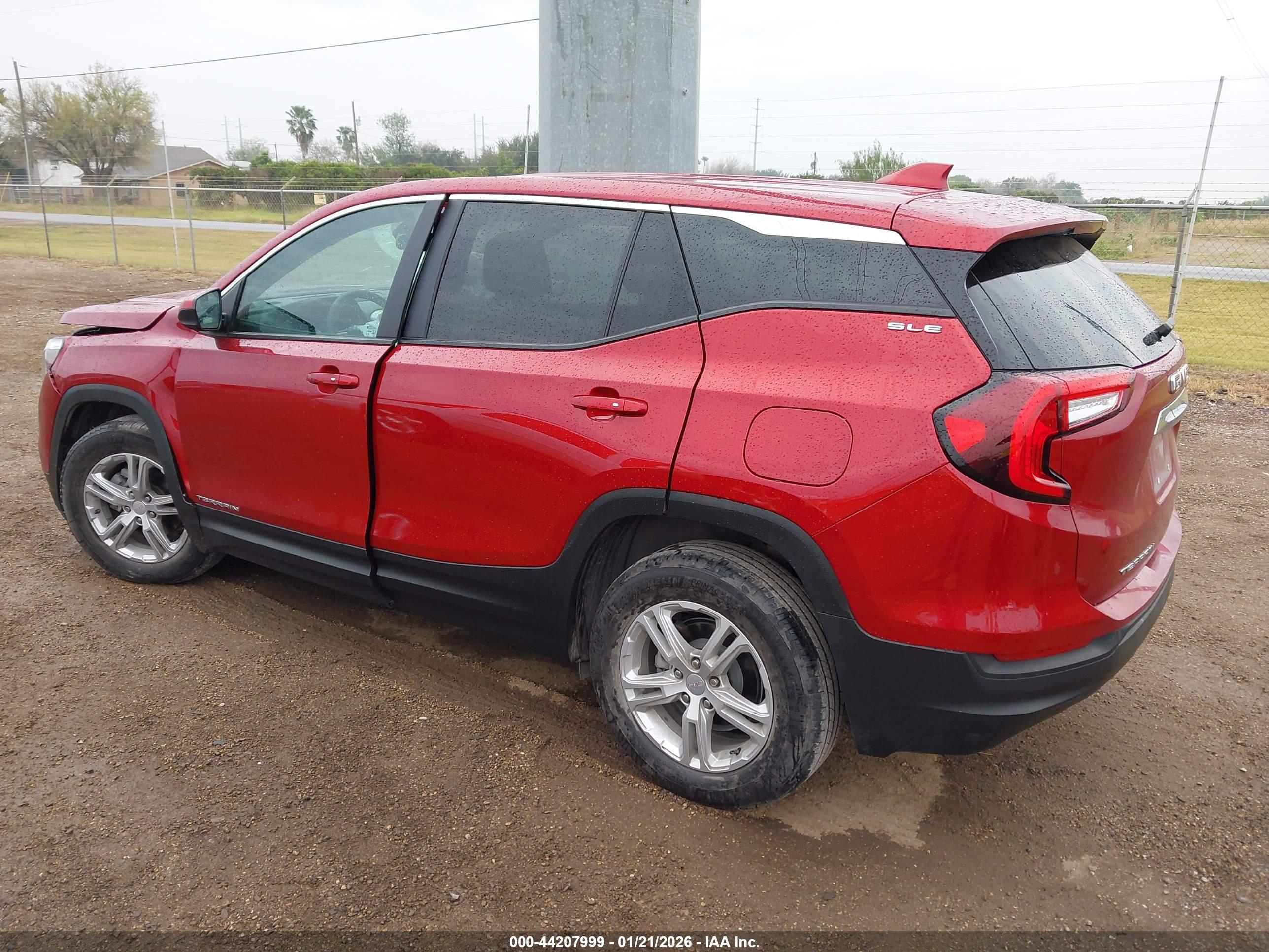 GMC TERRAIN image 3