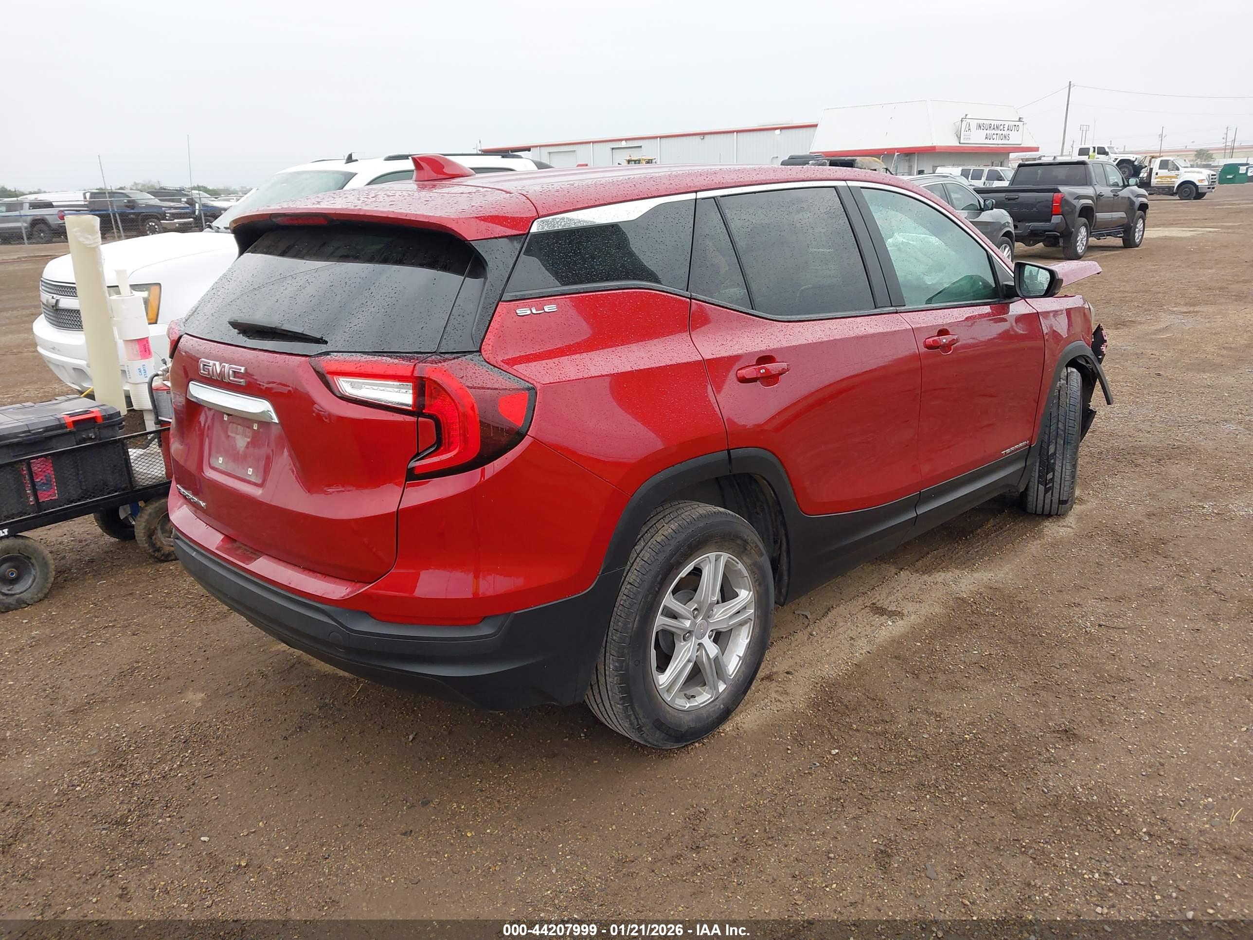 GMC TERRAIN image 4