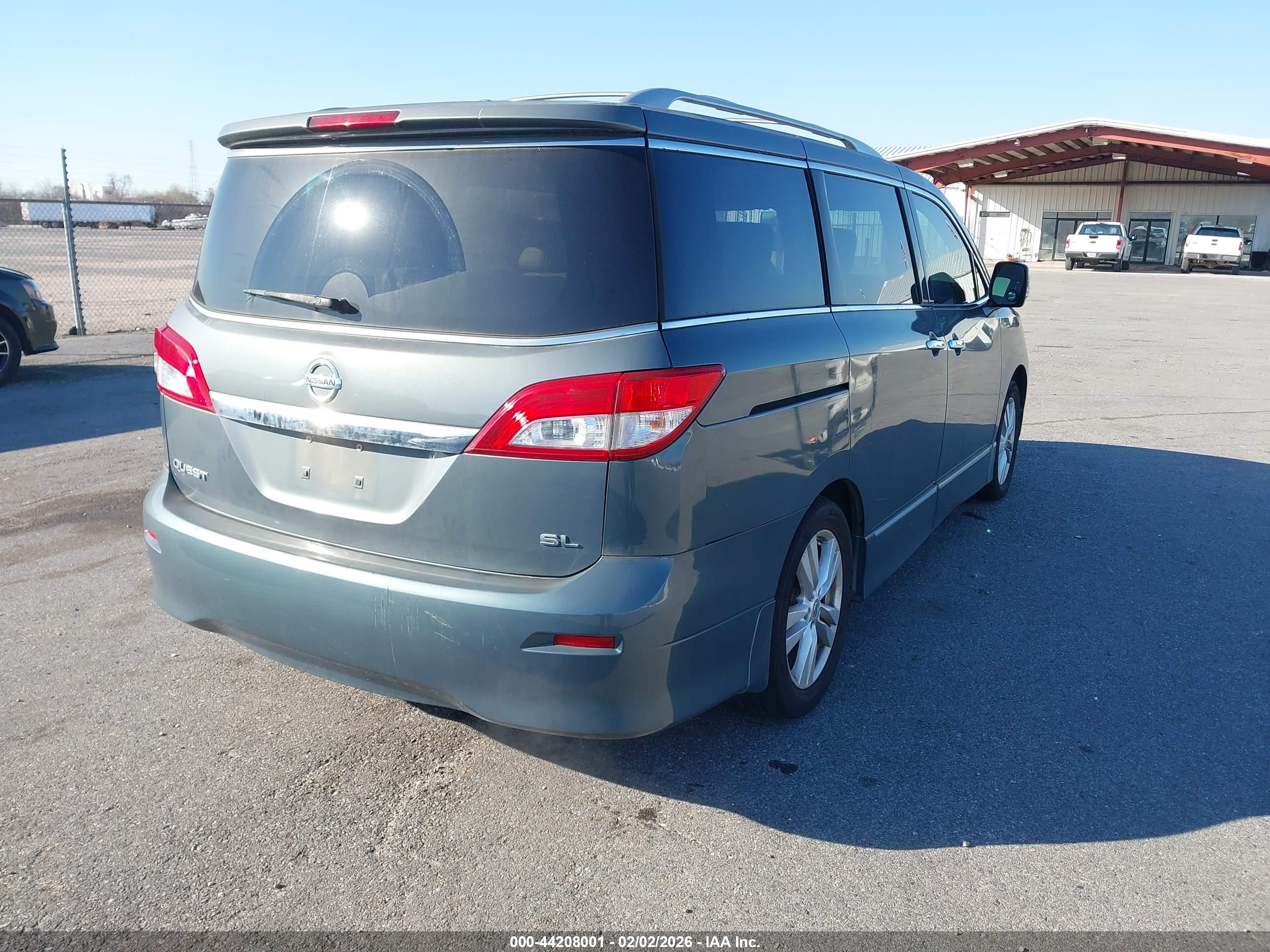 NISSAN QUEST image 4