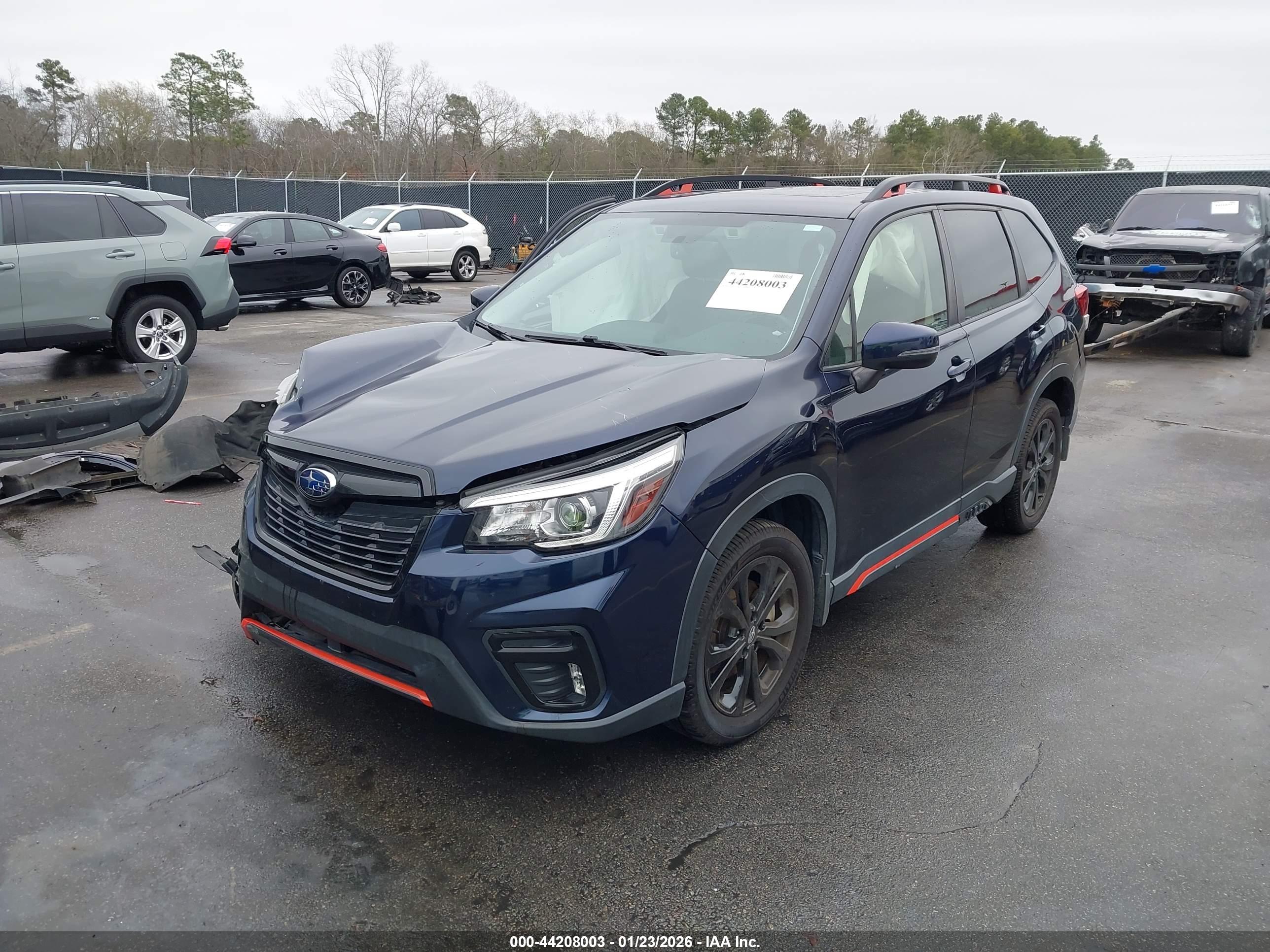 SUBARU FORESTER image 2