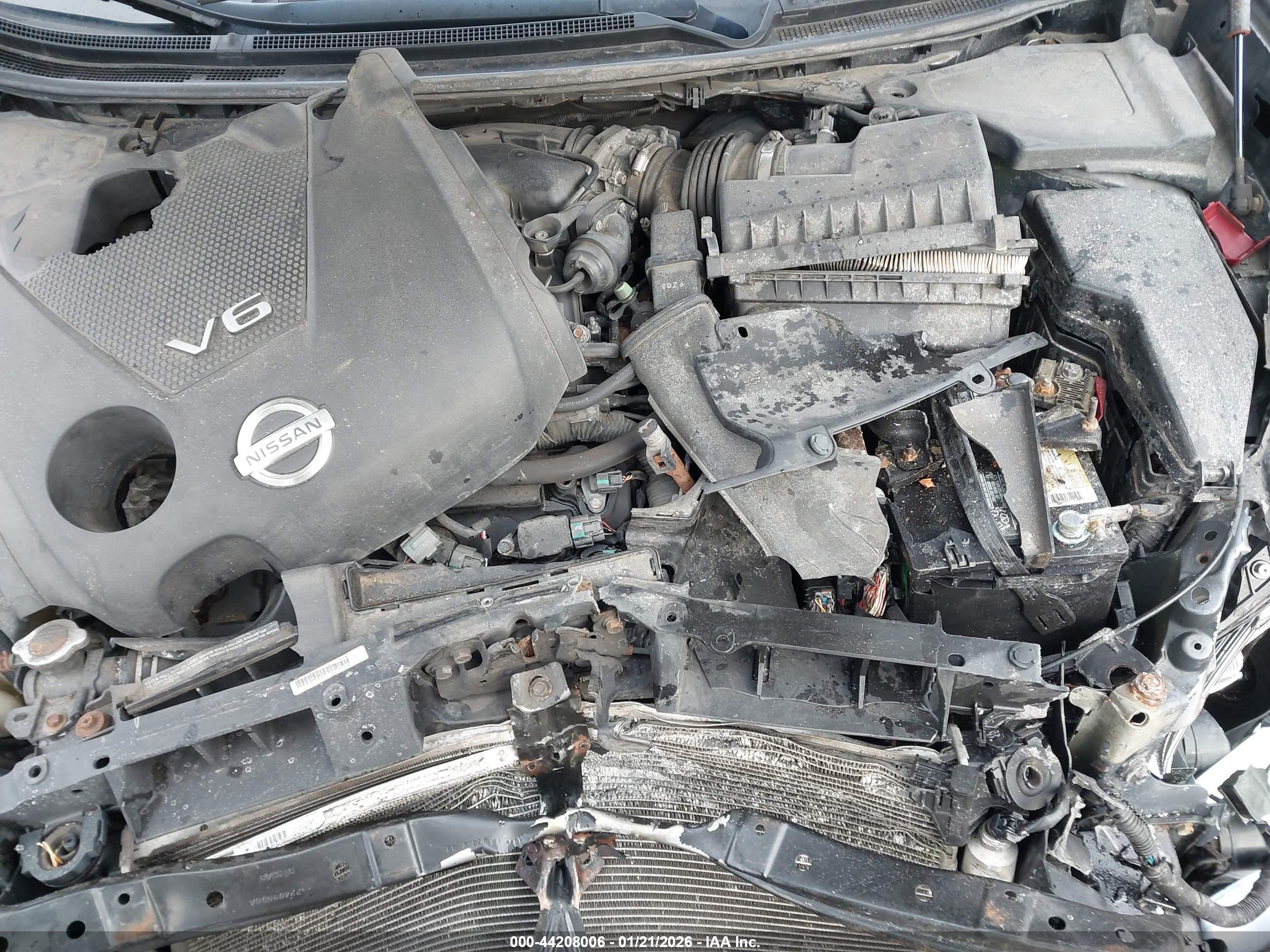NISSAN MAXIMA image 10
