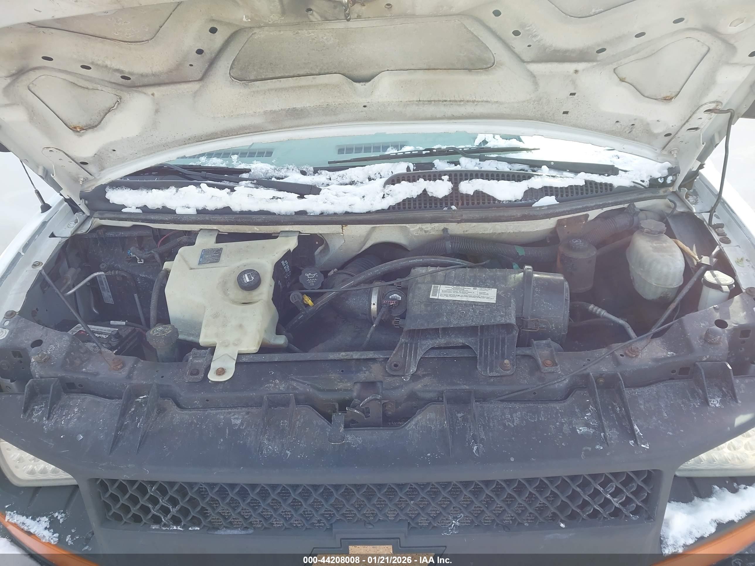 CHEVROLET EXPRESS image 10