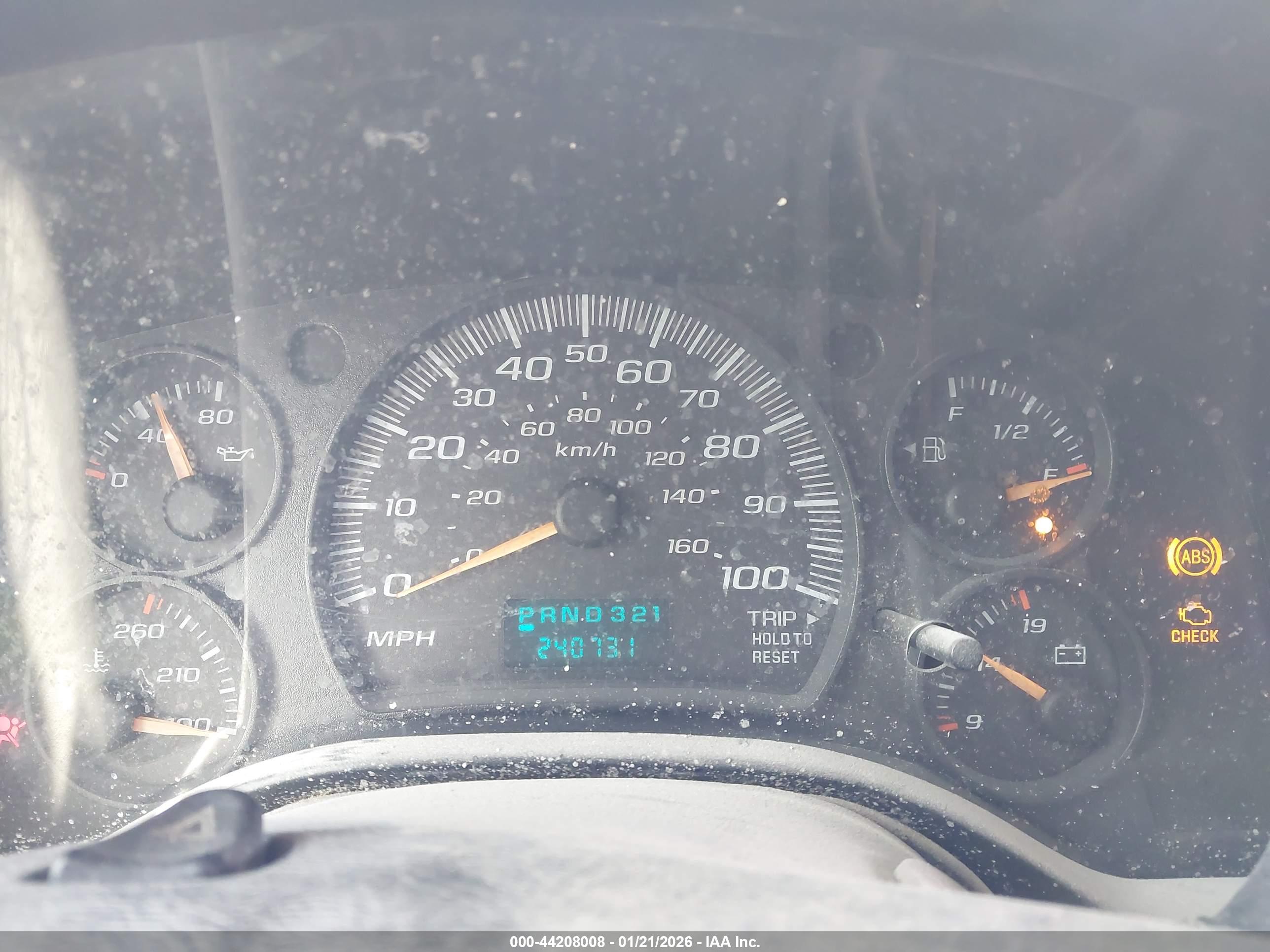 CHEVROLET EXPRESS image 7