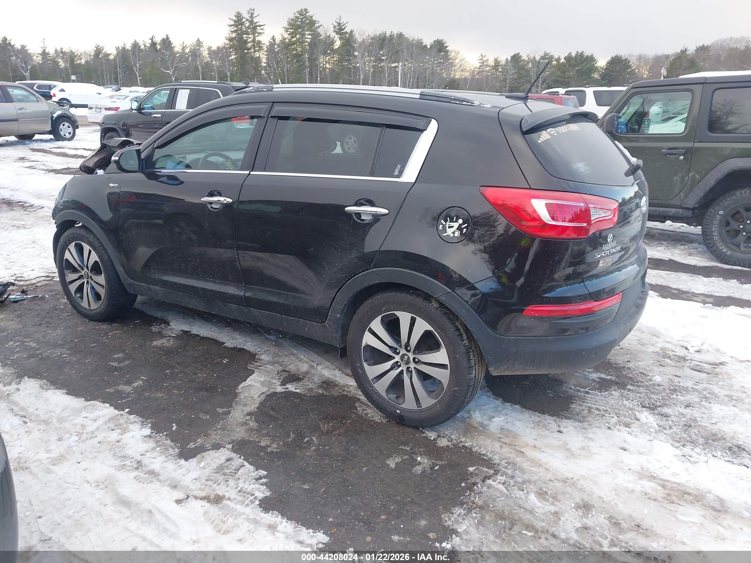 KIA SPORTAGE image 3