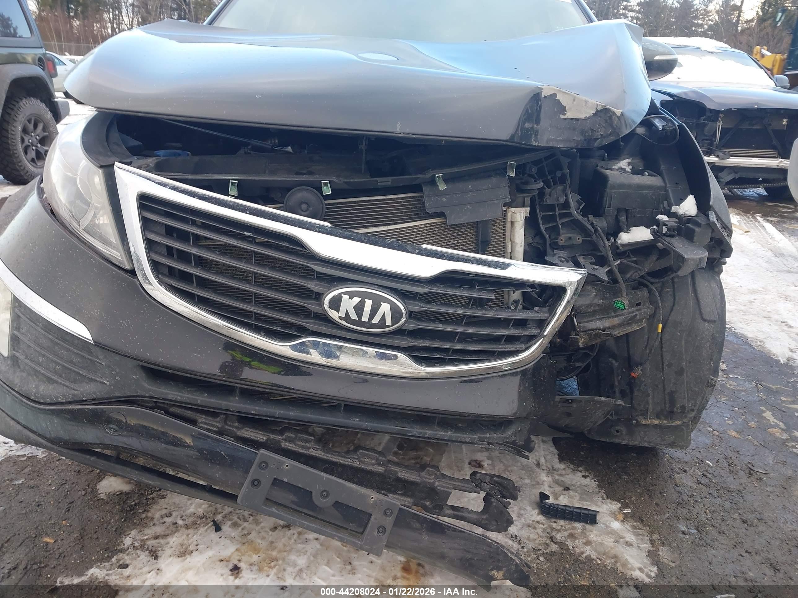 KIA SPORTAGE image 6