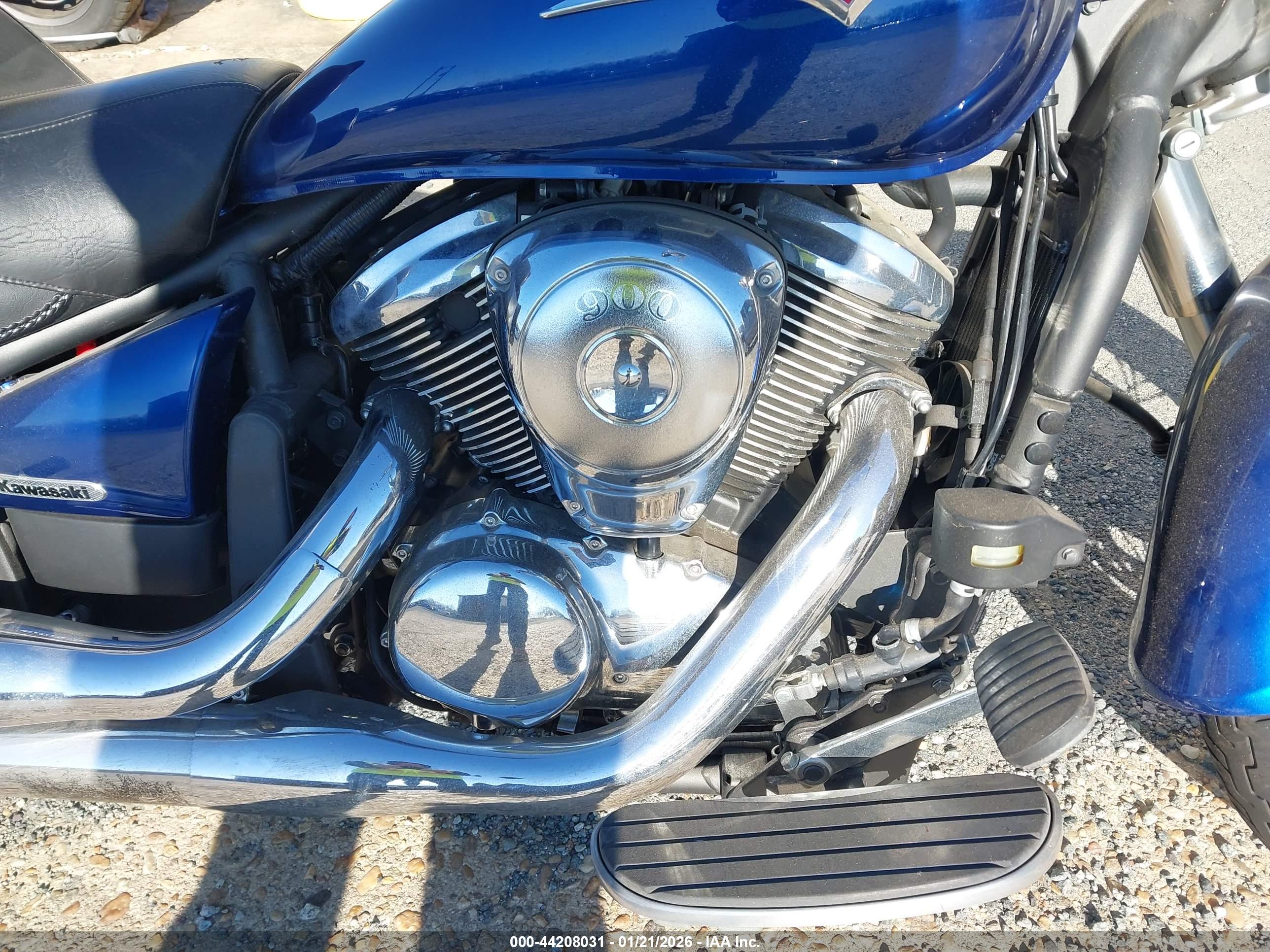 KAWASAKI VN900 image 8