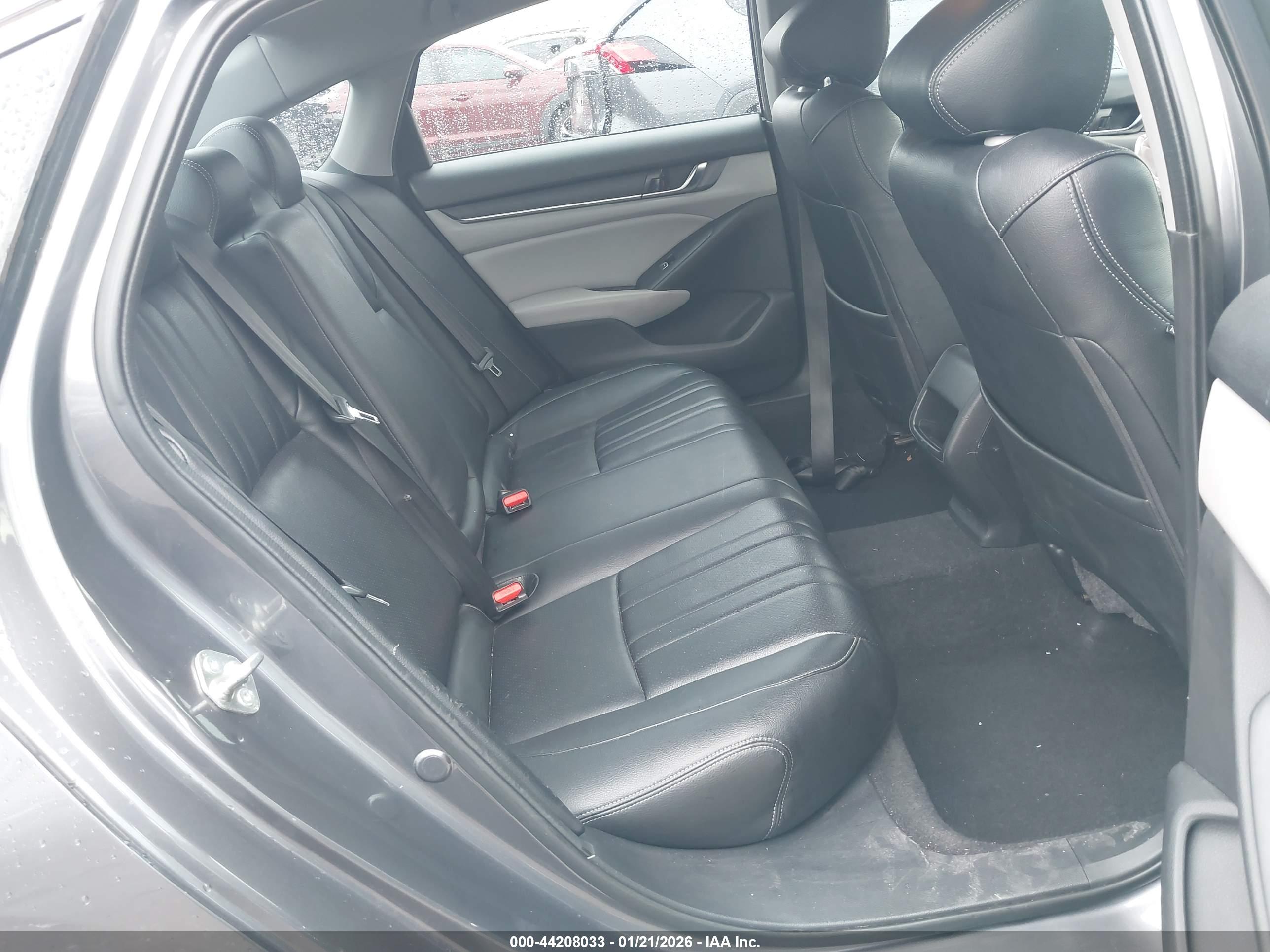 HONDA ACCORD image 8