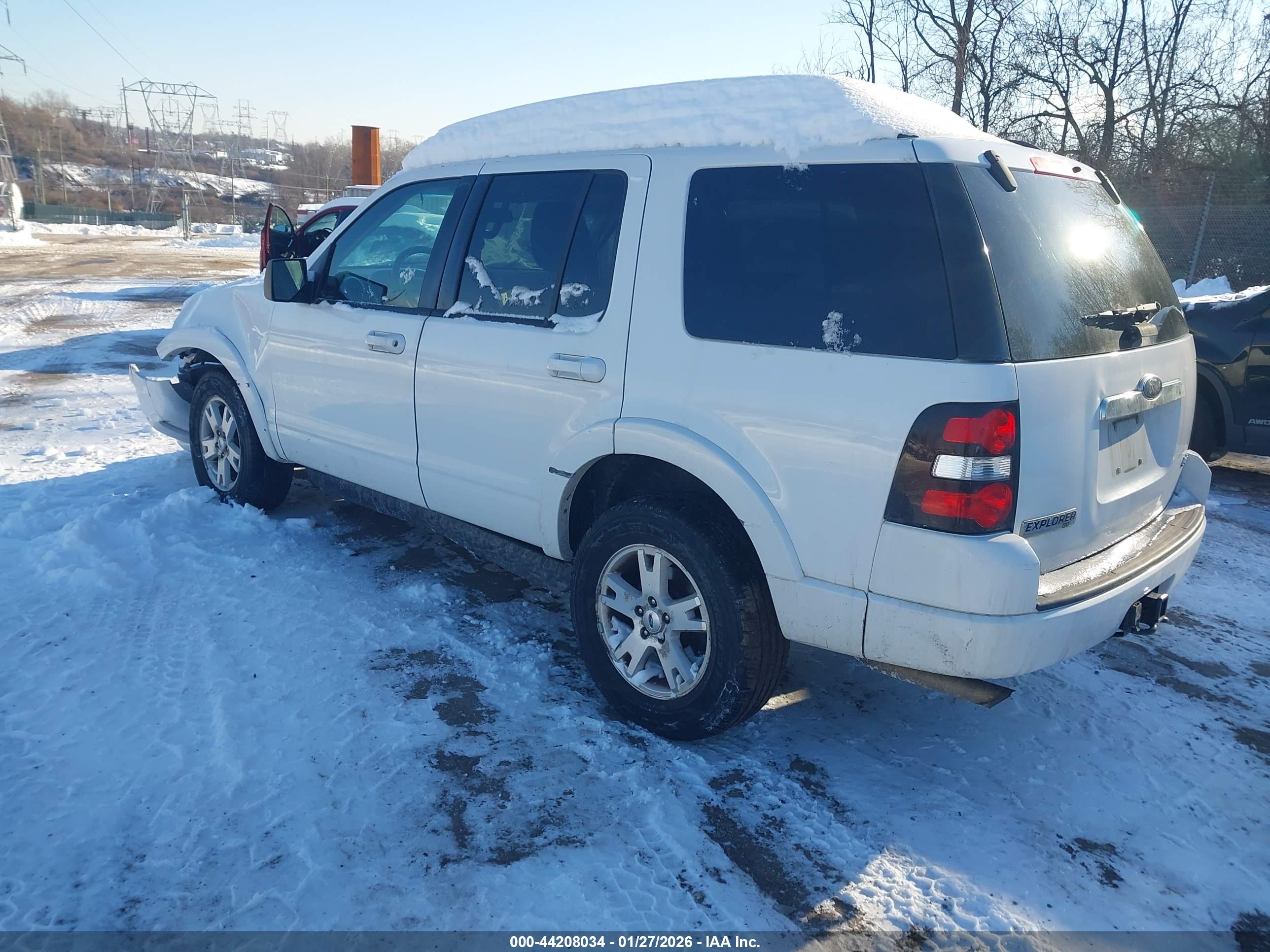 FORD EXPLORER image 3