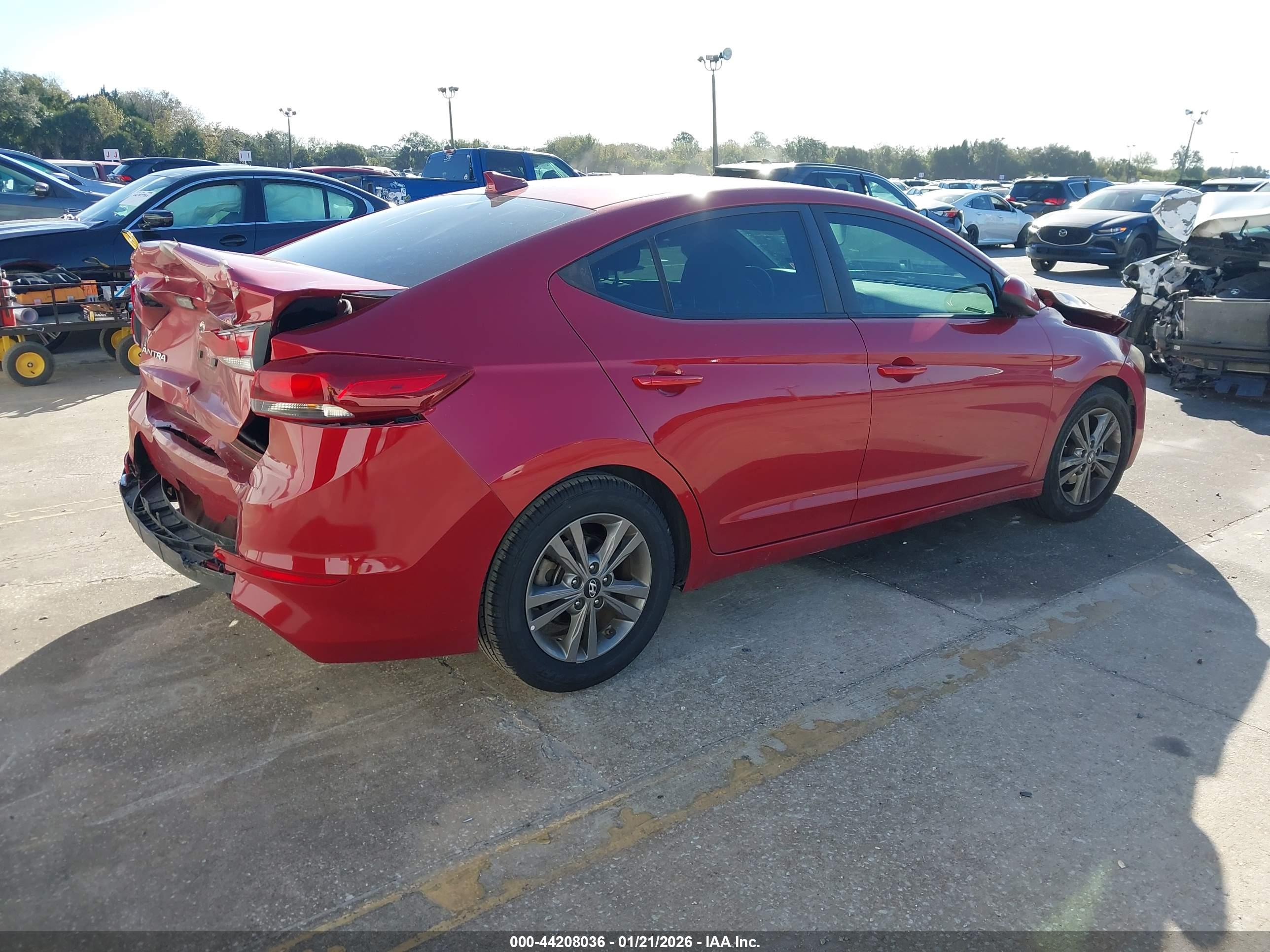 HYUNDAI ELANTRA image 4